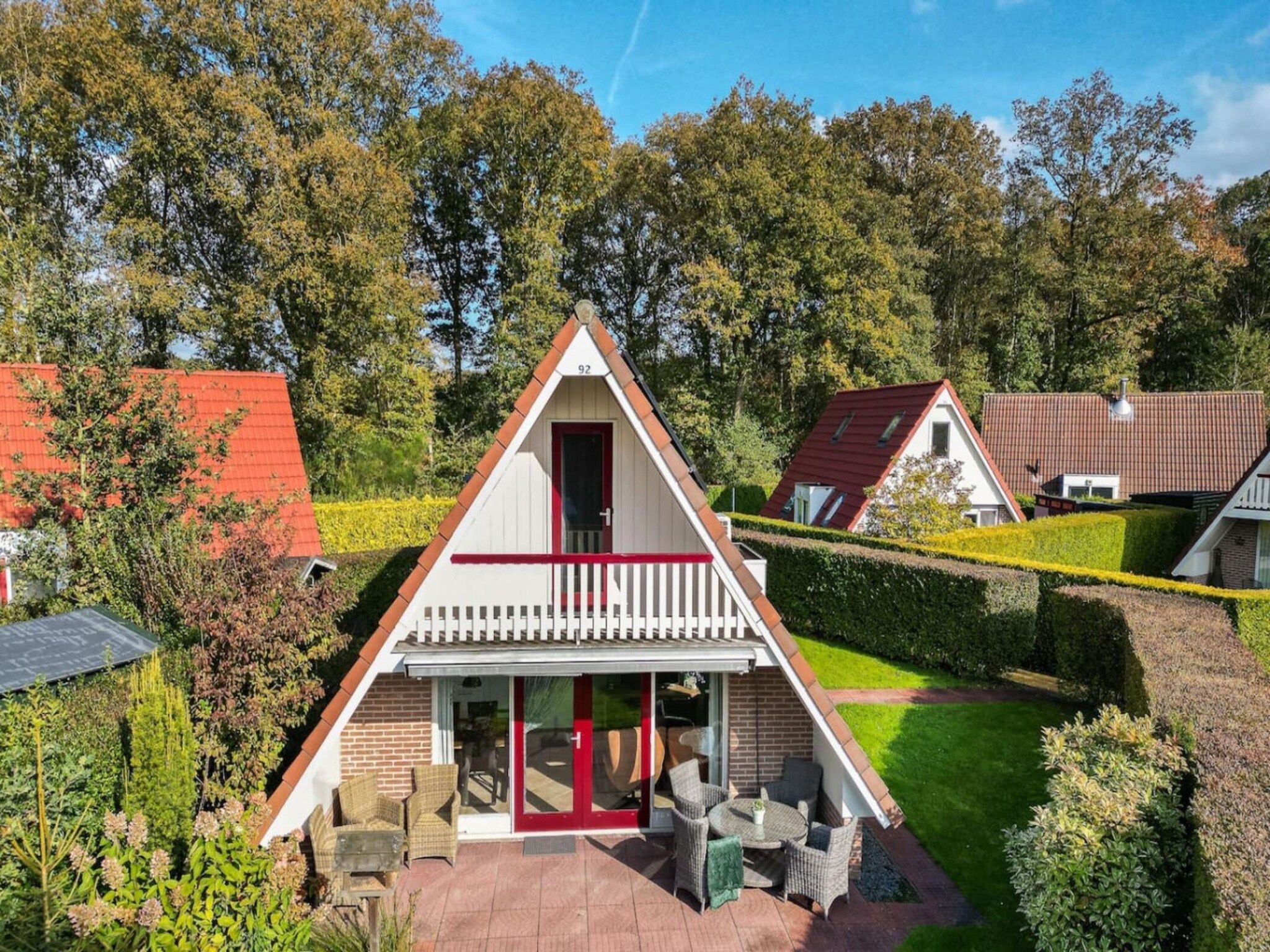 De buitenkant van 92 | Gaai | Prachtige bungalow nabij natuur in Den Haag