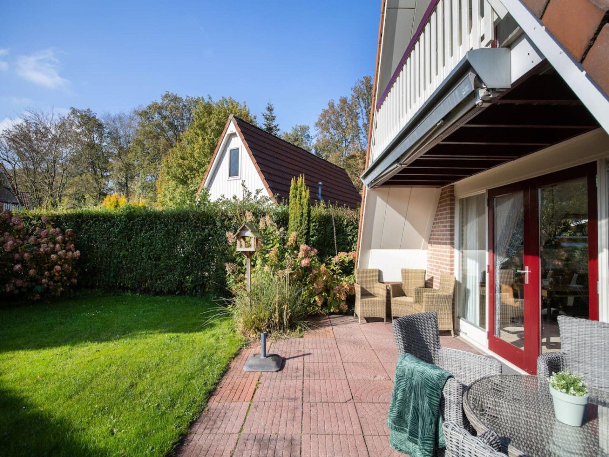 De tuin van 92 | Gaai | Prachtige bungalow nabij natuur in Den Haag