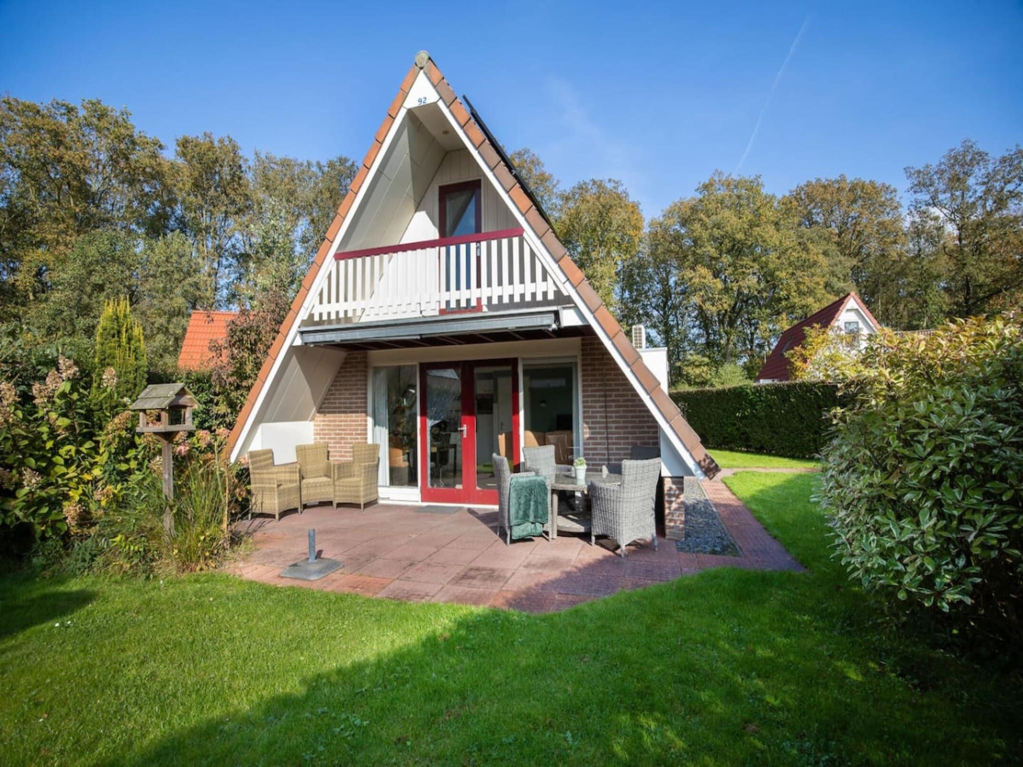 De buitenkant van 92 | Gaai | Prachtige bungalow nabij natuur in Den Haag