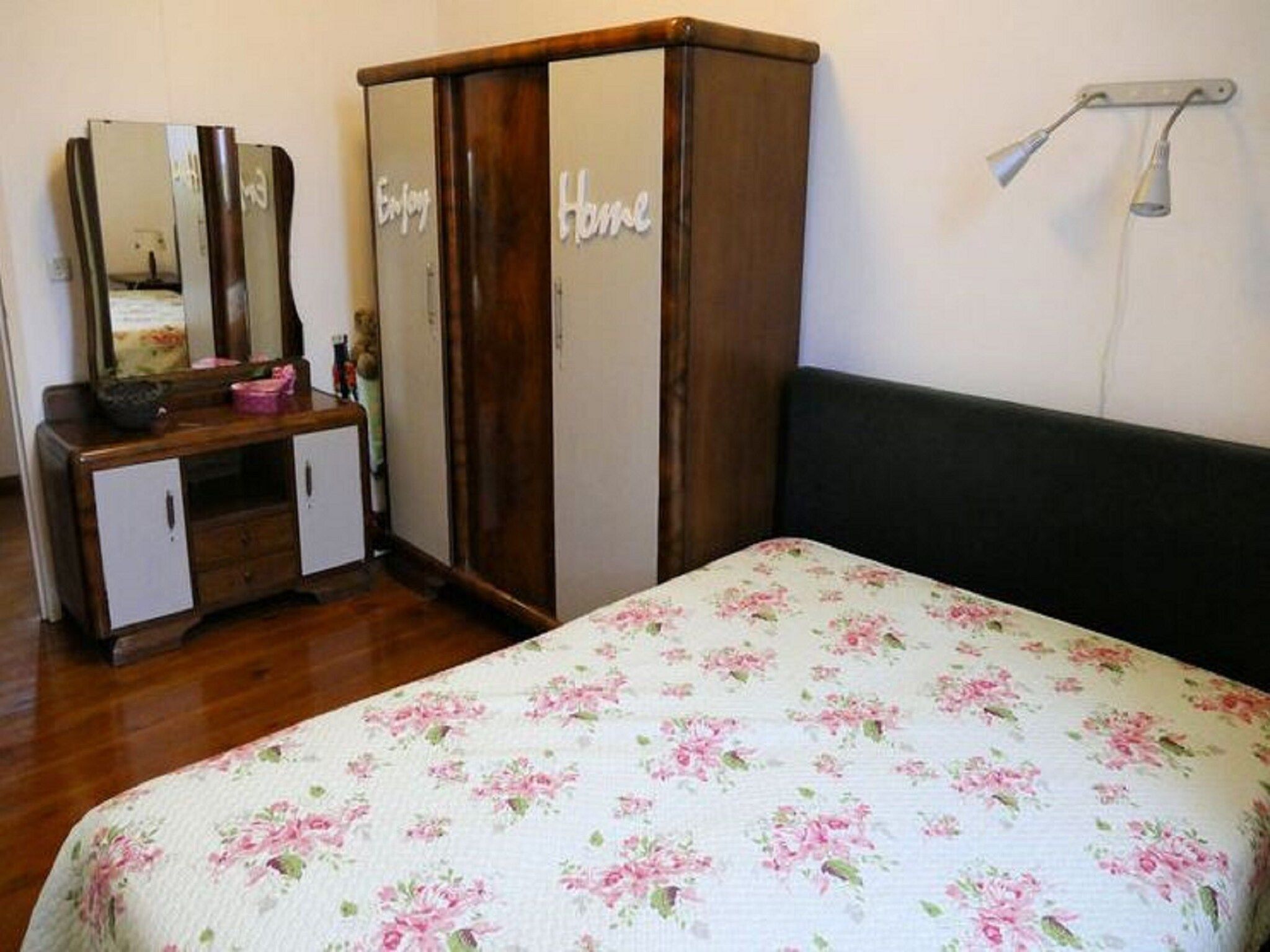 Een slaapkamer van Meschermolen 5 in Mesch-Eijsden
