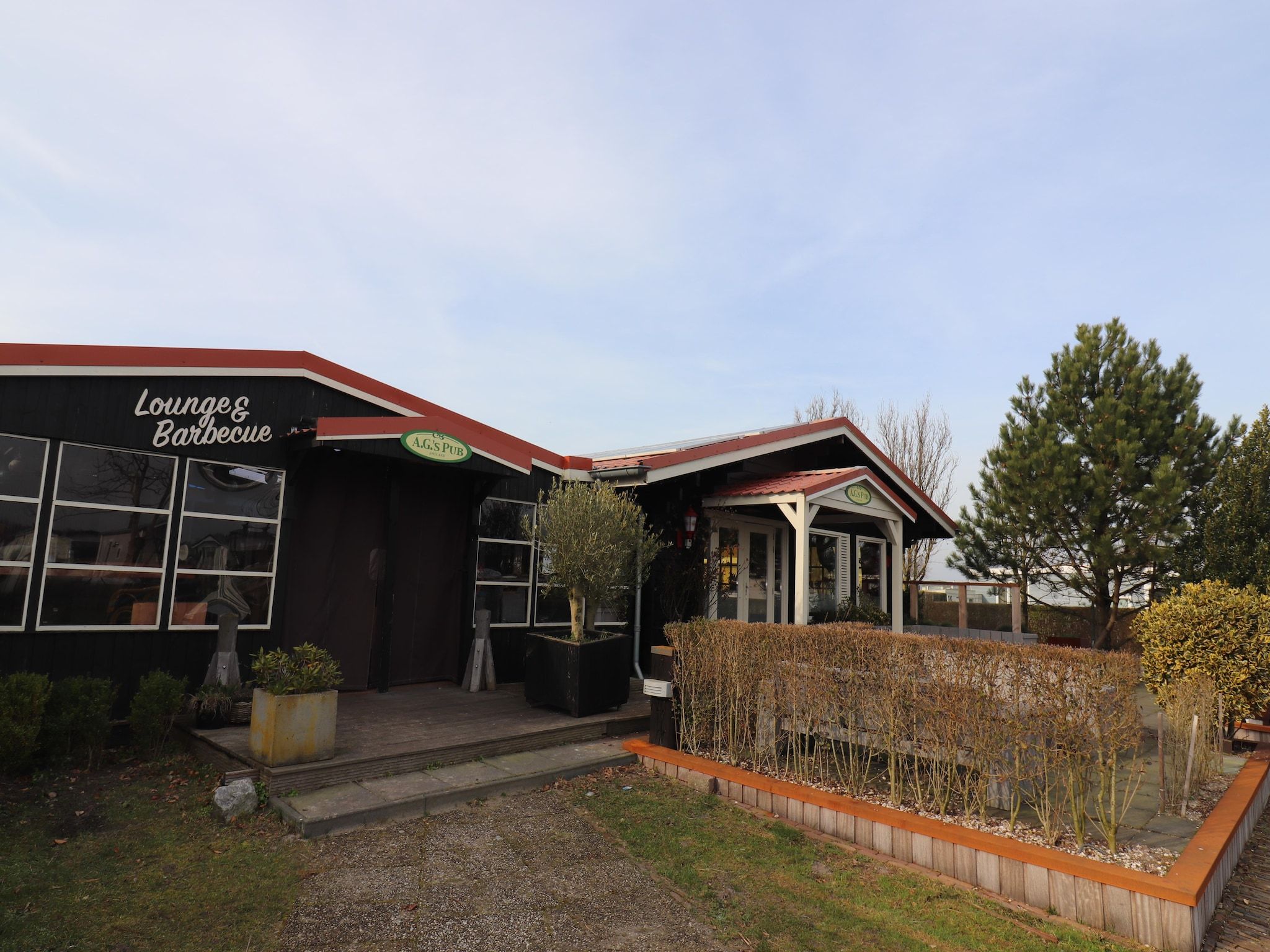 Parkfaciliteiten bij Duinchalet in Hollum