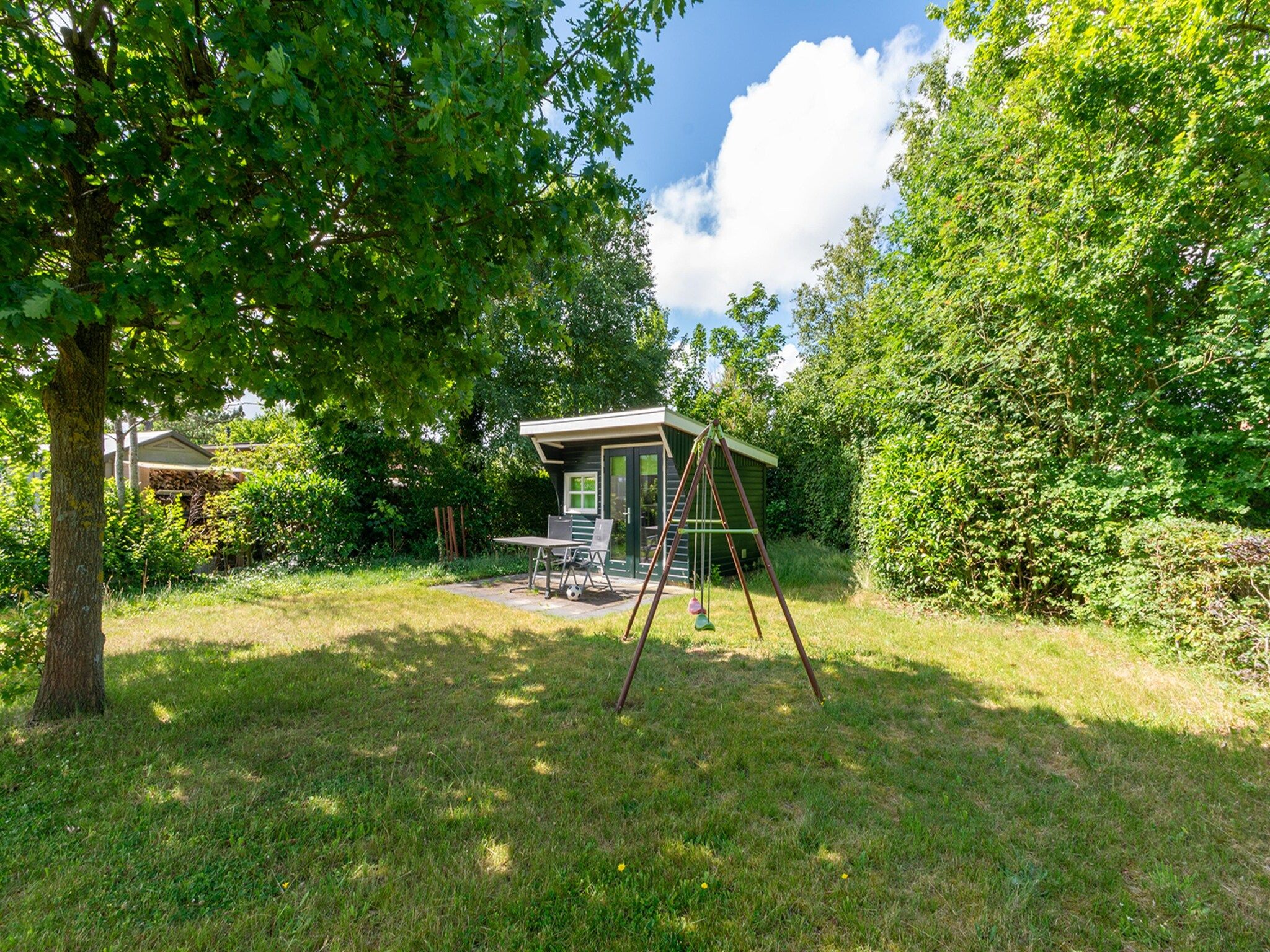 De tuin van Eureka 27 in Sint Maartenszee