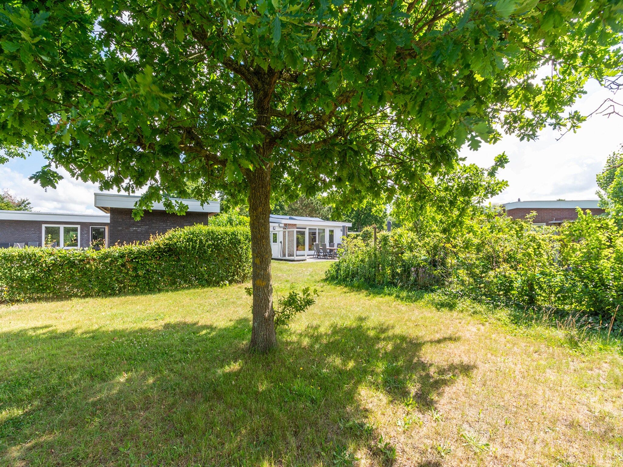 De tuin van Eureka 27 in Sint Maartenszee
