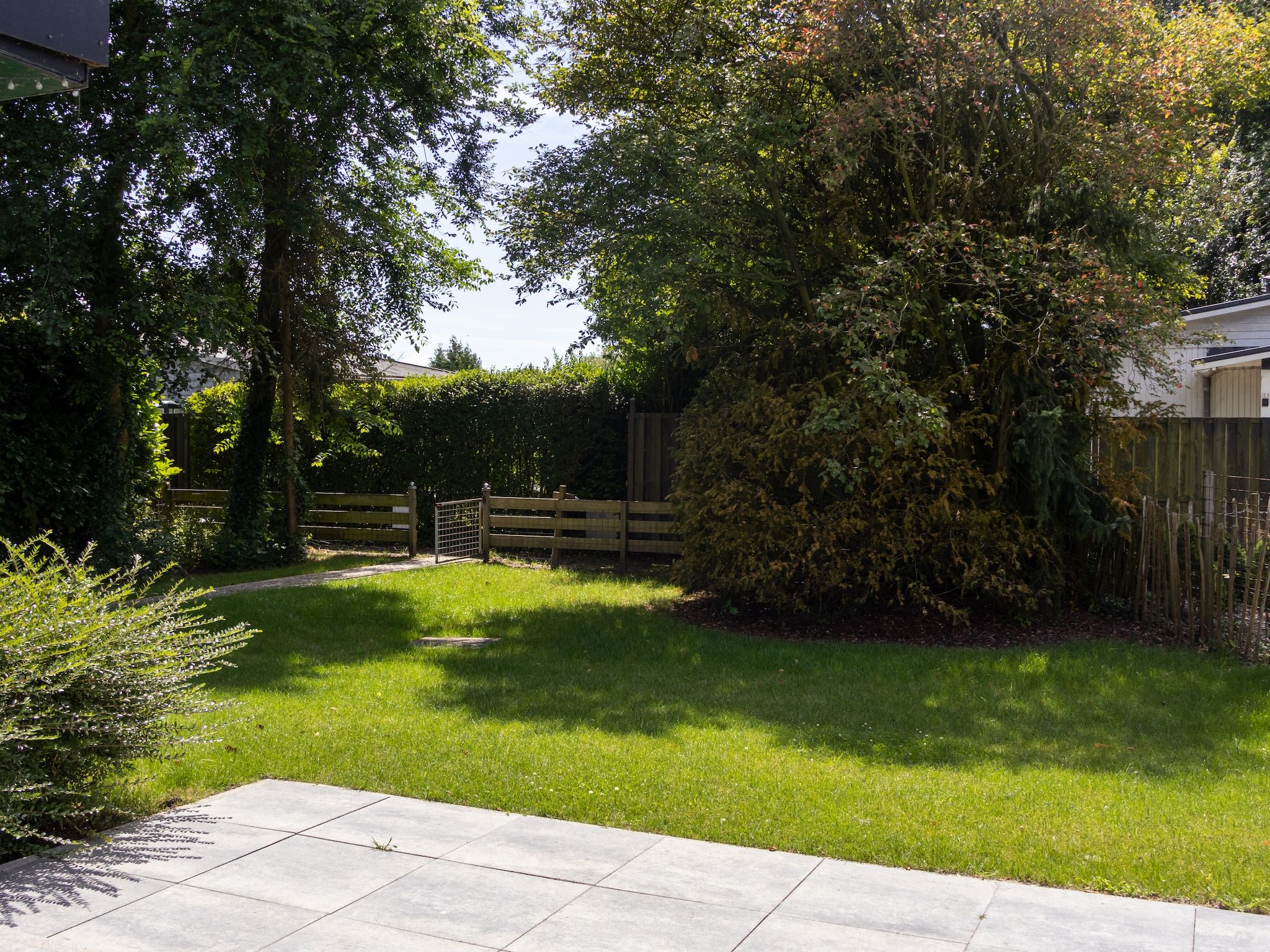 De tuin van Huis & Meer nabij het Ijsselmeer in Lemmer
