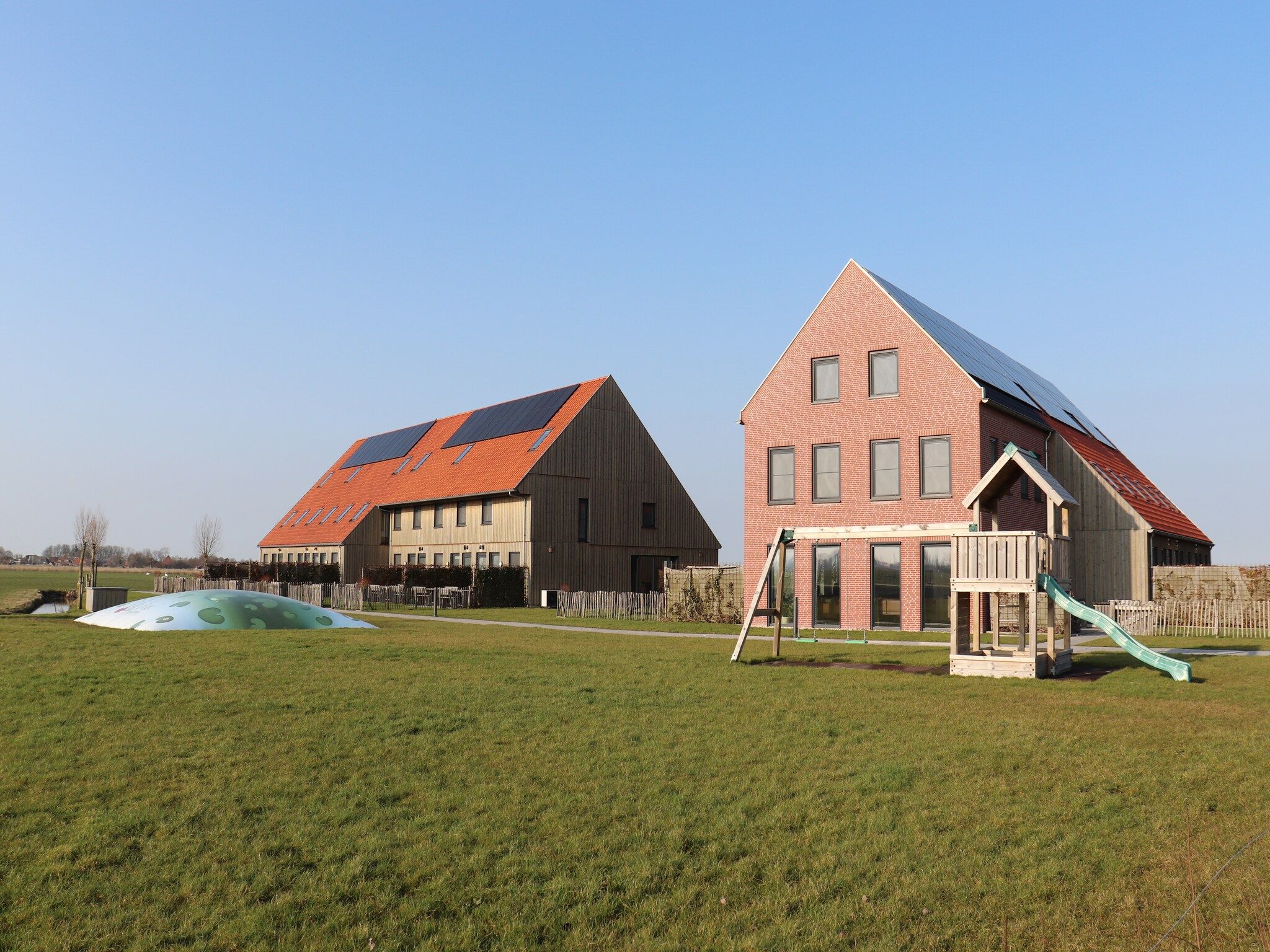 Voorzieningen bij Moderne villa op het Friese platteland in leons