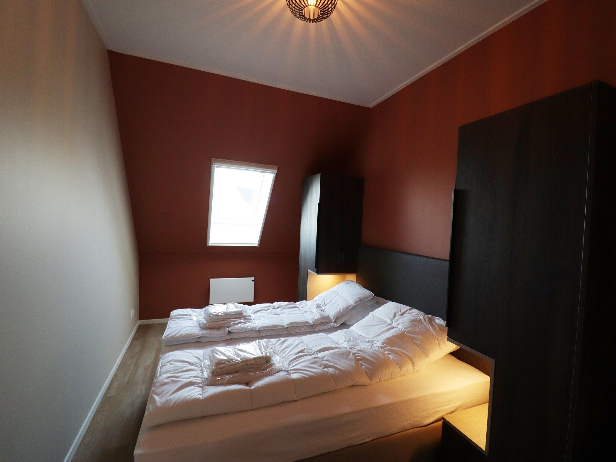 Een slaapkamer van Moderne villa op het Friese platteland in leons