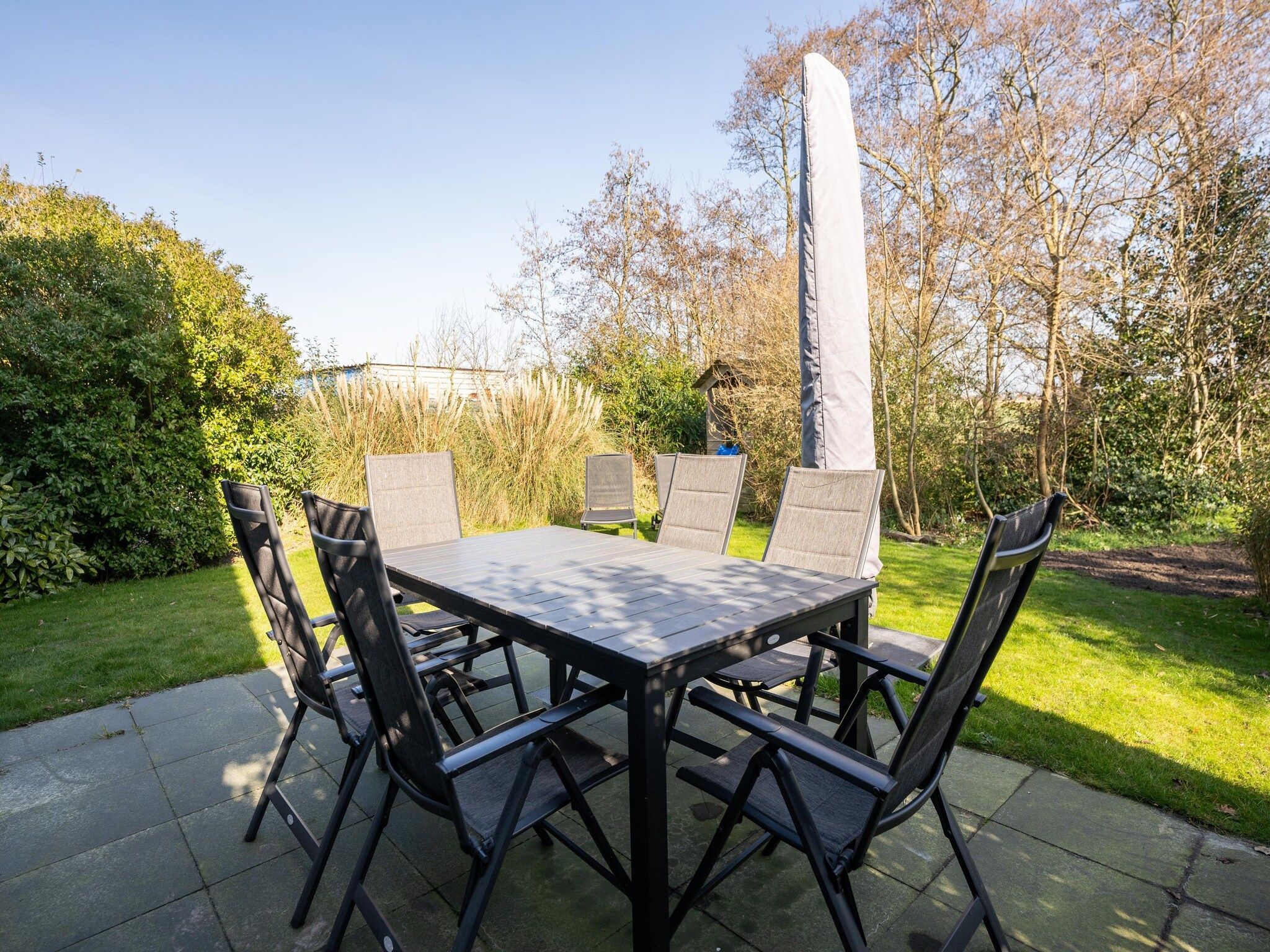 Het terras van Mienterbos-Duinglop in De Koog