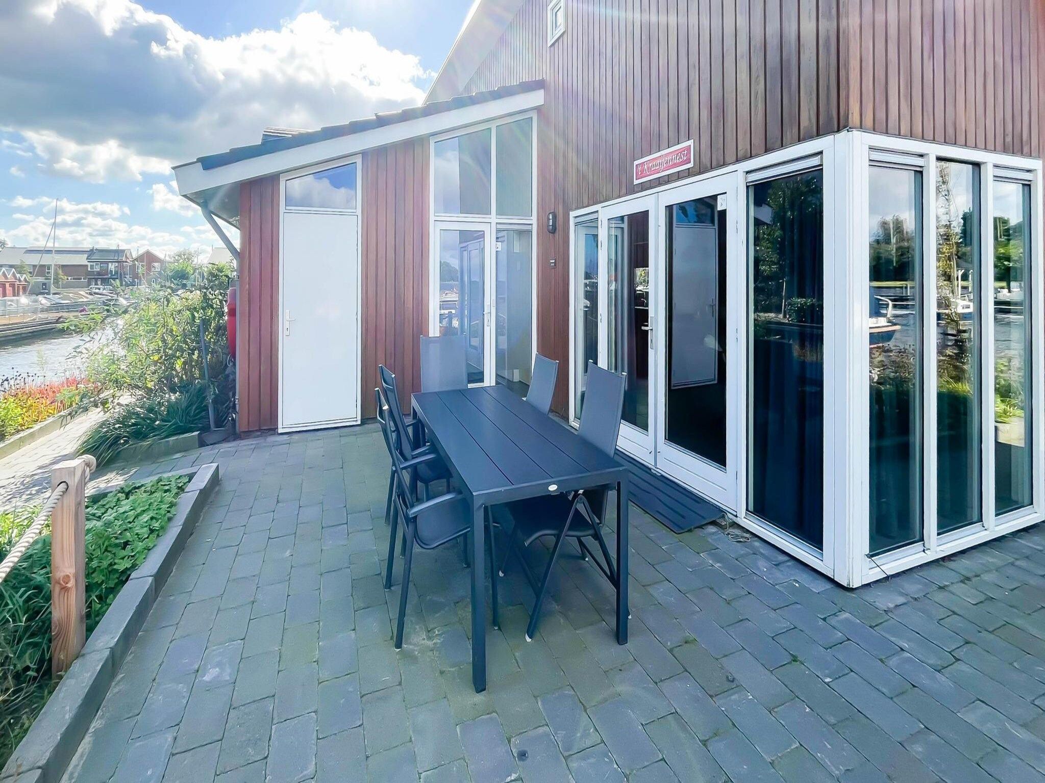 De eetkamer van Droomzicht in Uitgeest