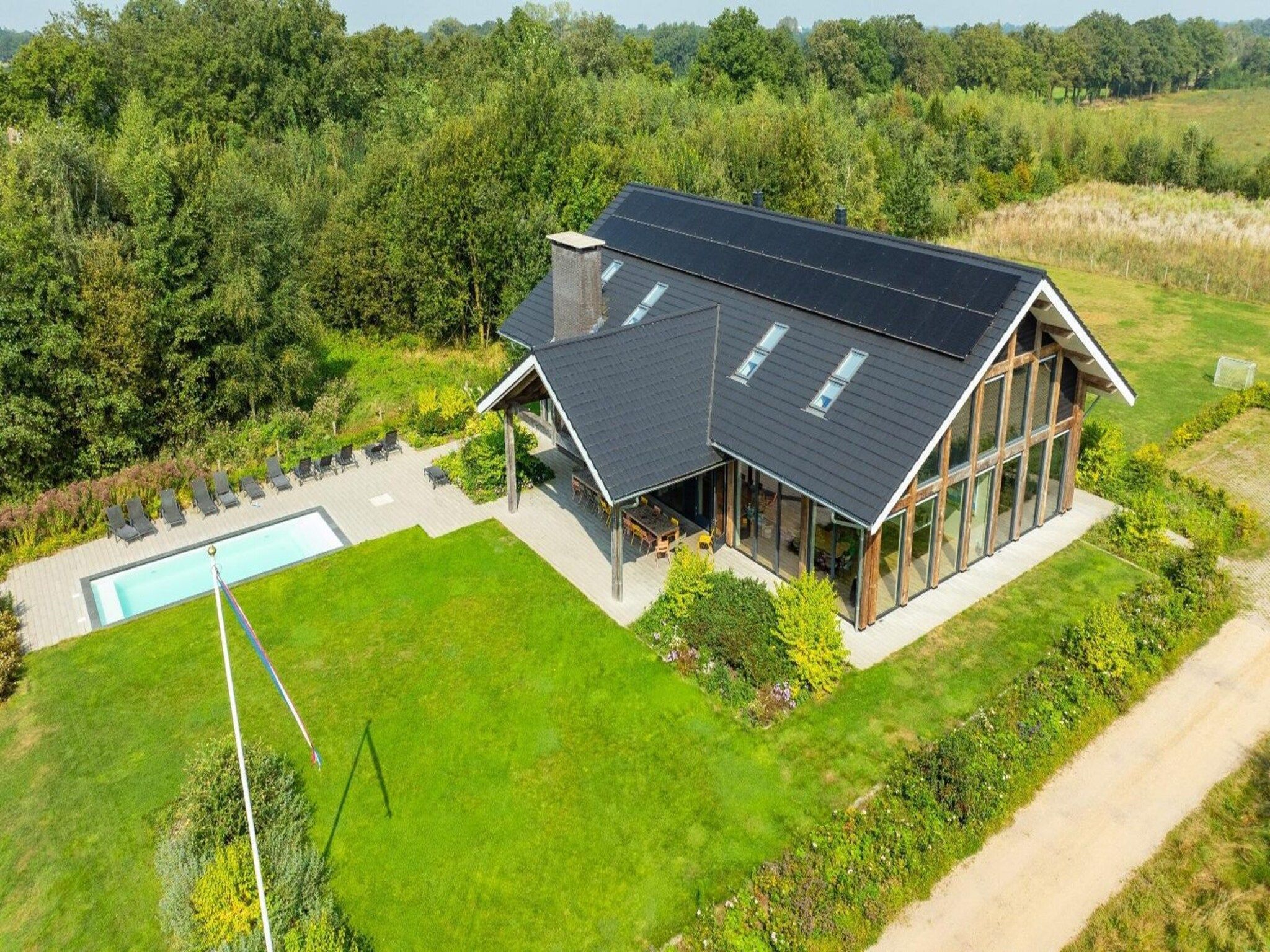 De buitenkant van Het Heerlijcke Huis in Aalten