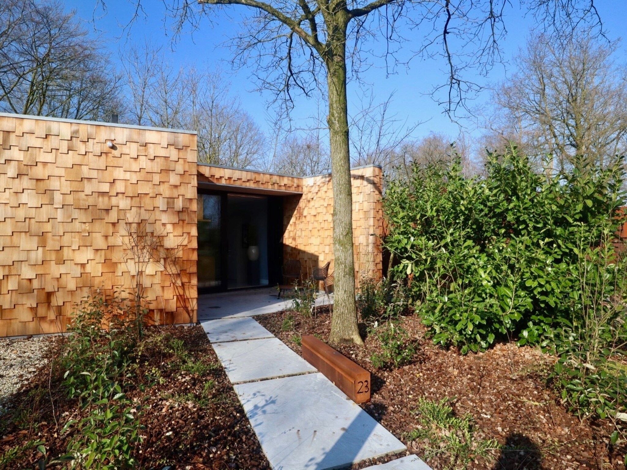 De buitenkant van Houten Boshuis in Oosterhout