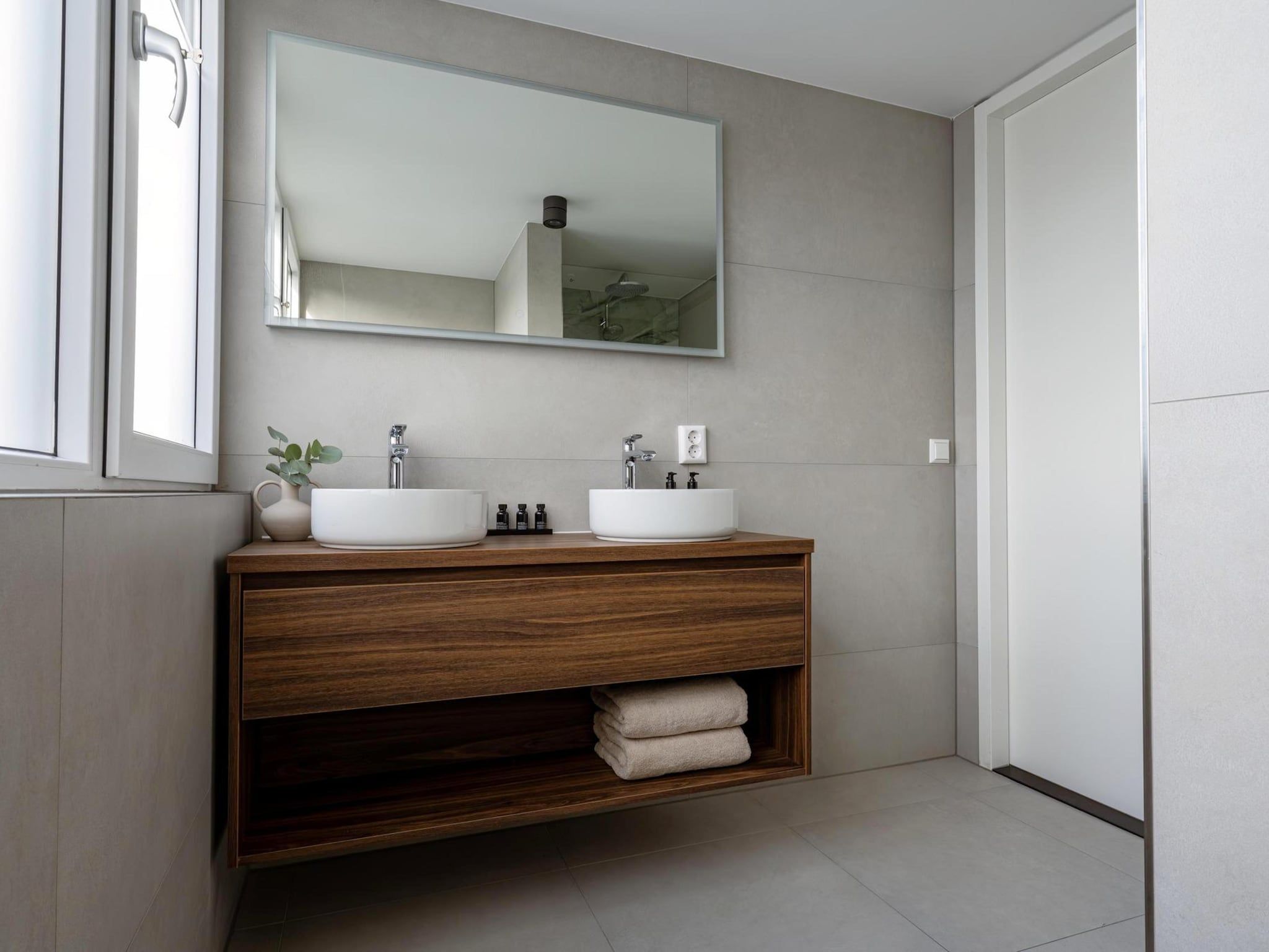 De badkamer van Modern Sint Maarten - 75 in Sint Maarten