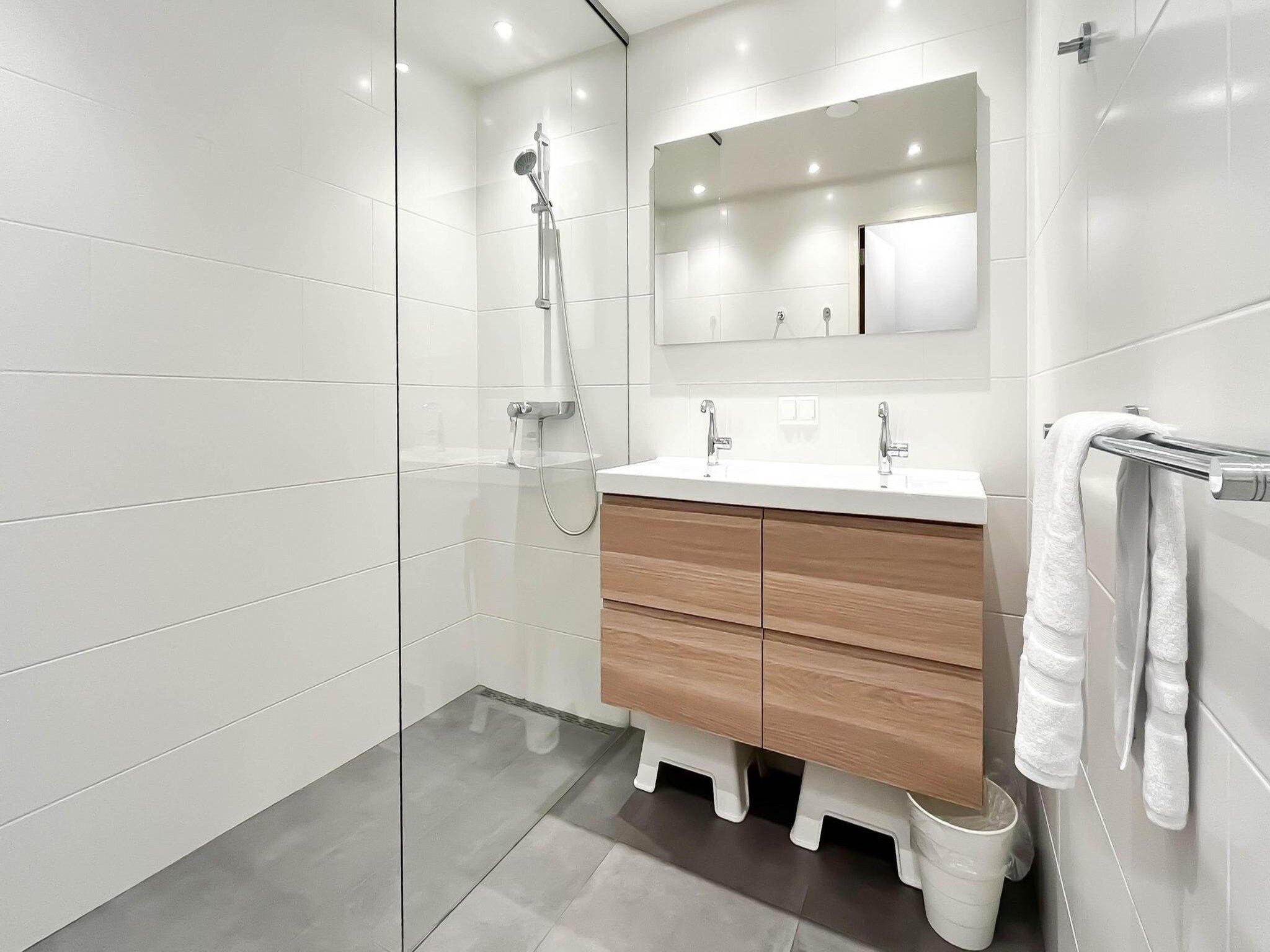 De badkamer van Schelpzicht in Uitgeest