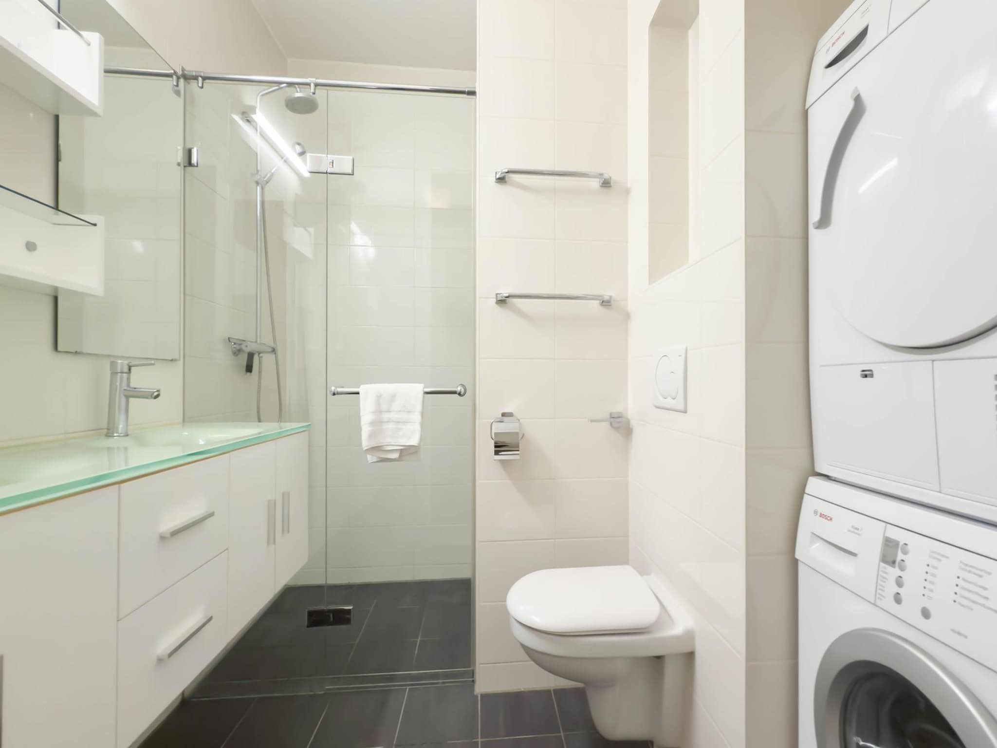 De badkamer van Sterrenlicht in Egmond aan Zee