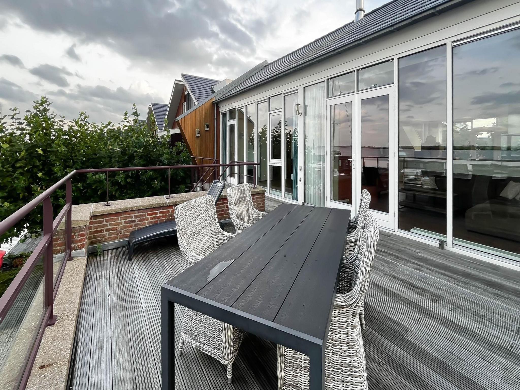 Het terras van Sterrenzicht in Uitgeest