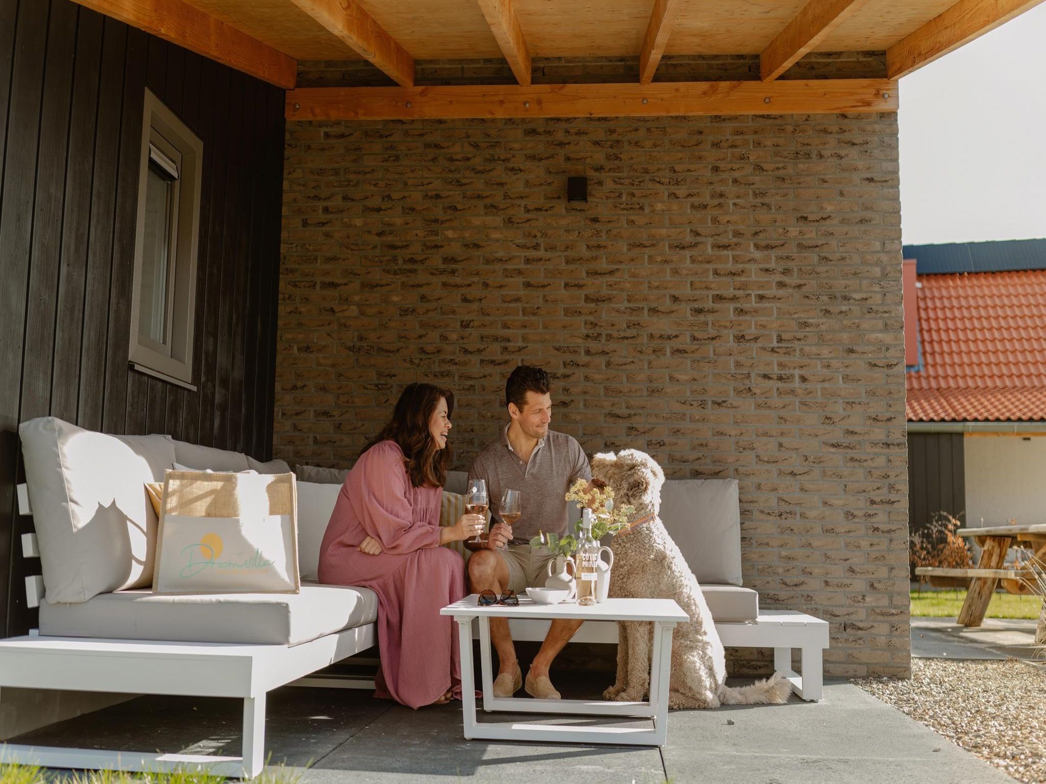Het terras van Vakantiehuis Ultiem Genieten - 80 in Sint Maarten