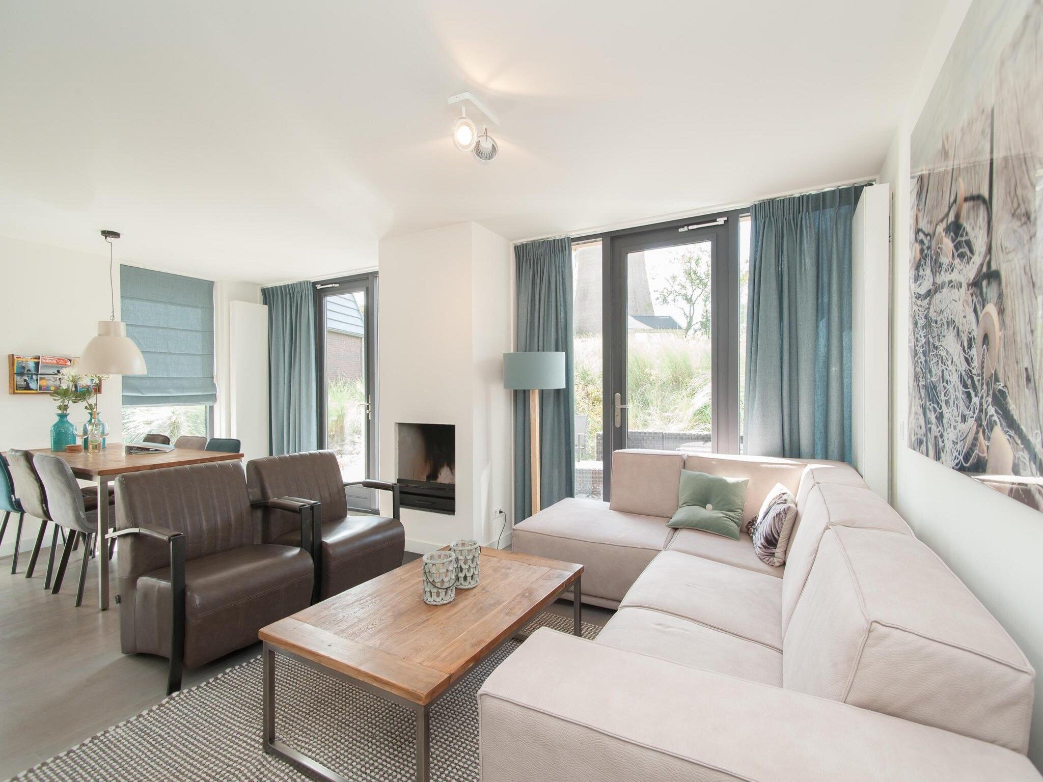 De woonkamer van Zonnestralen in Egmond aan den Hoef