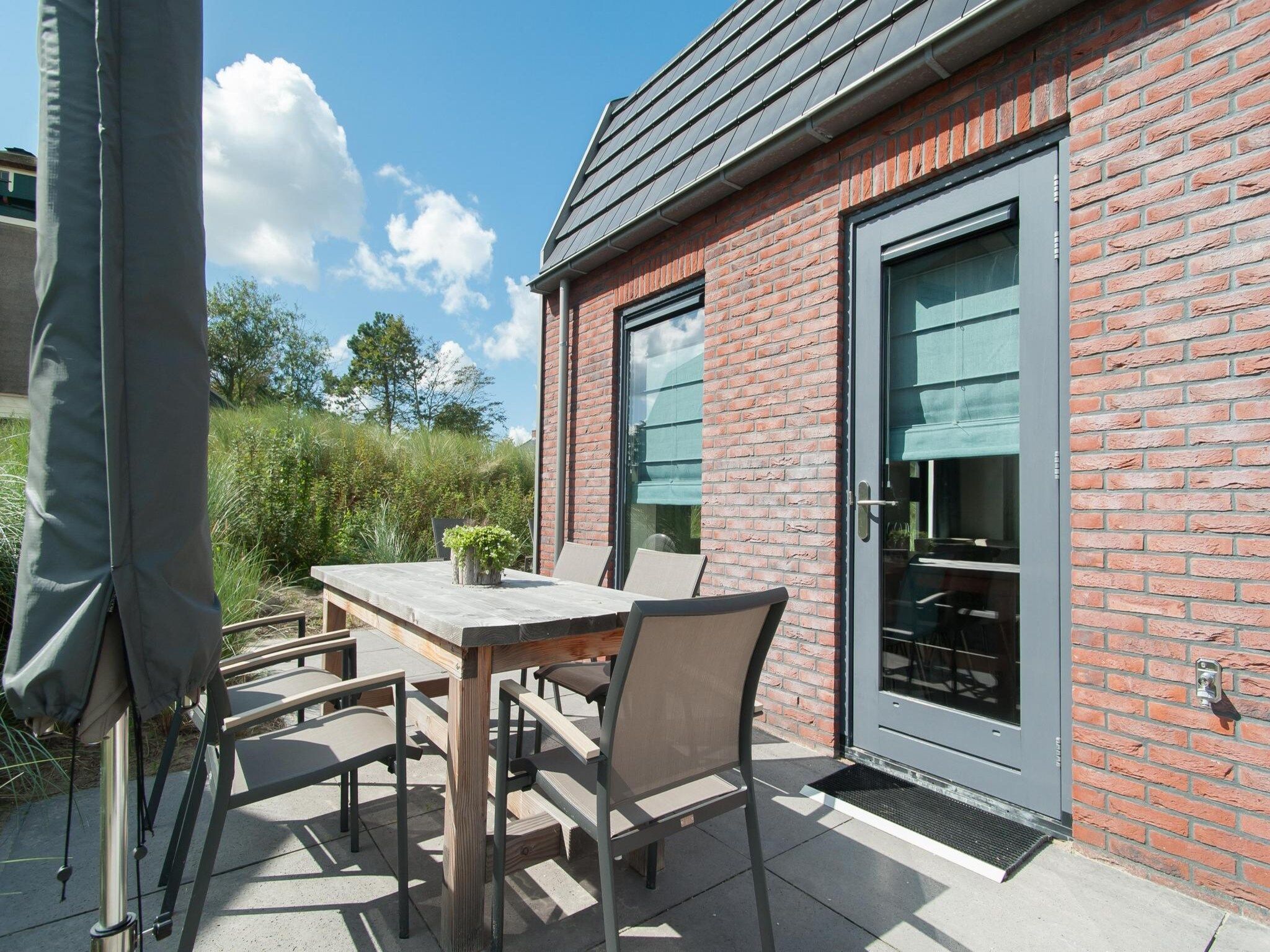 De buitenkant van Zonnestralen in Egmond aan den Hoef