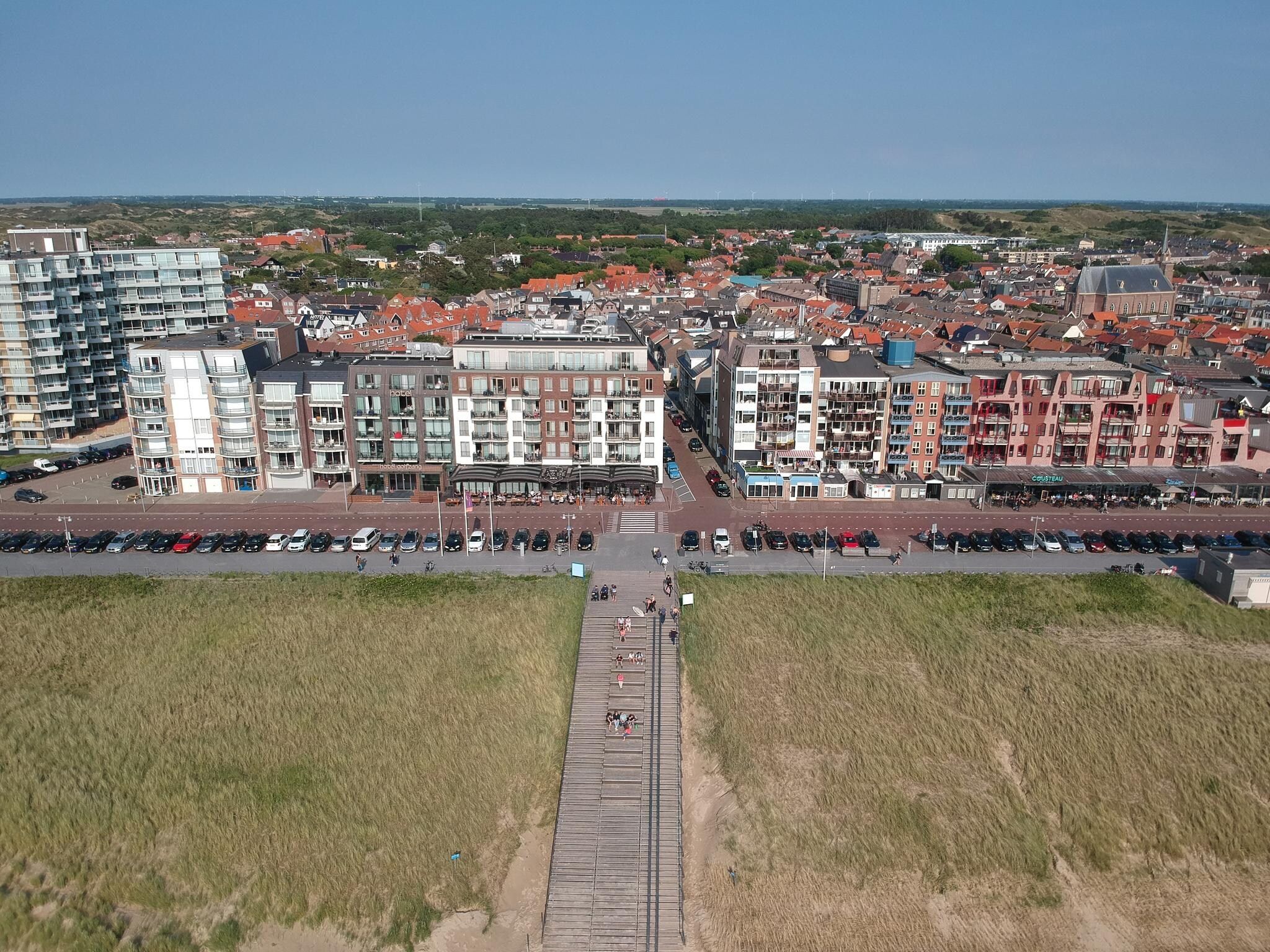 Zonnestralen in Egmond aan den Hoef - Foto 41 van 53