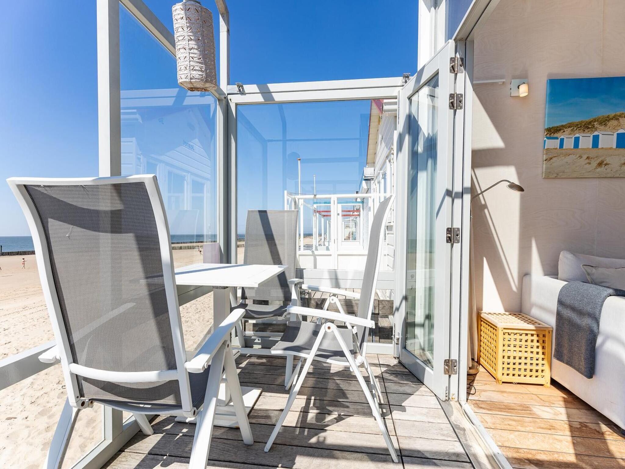 Het terras van Sleep beachhouse - Beach Dishoek 37 I Dishoek in Koudekerke