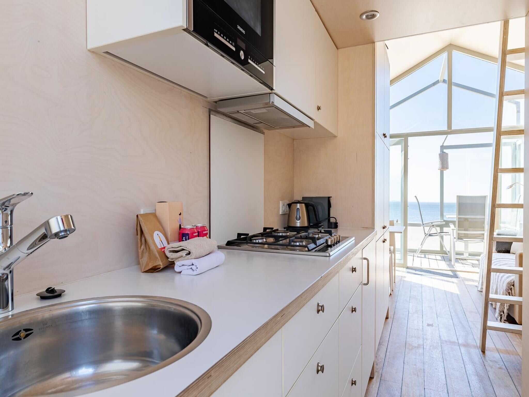 De keuken van Sleep beachhouse - Beach Dishoek 37 I Dishoek in Koudekerke