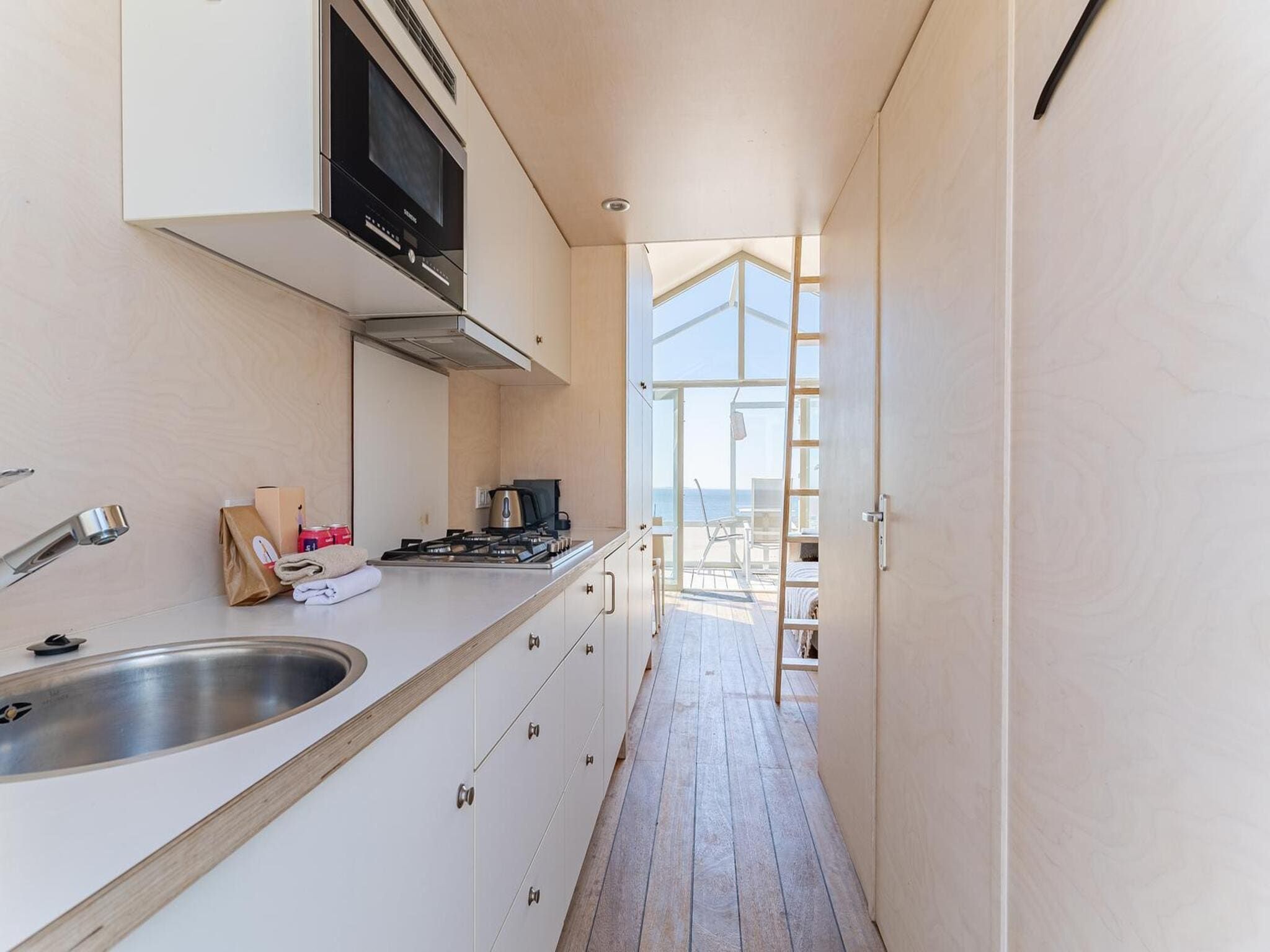 De keuken van Sleep beachhouse - Beach Dishoek 37 I Dishoek in Koudekerke