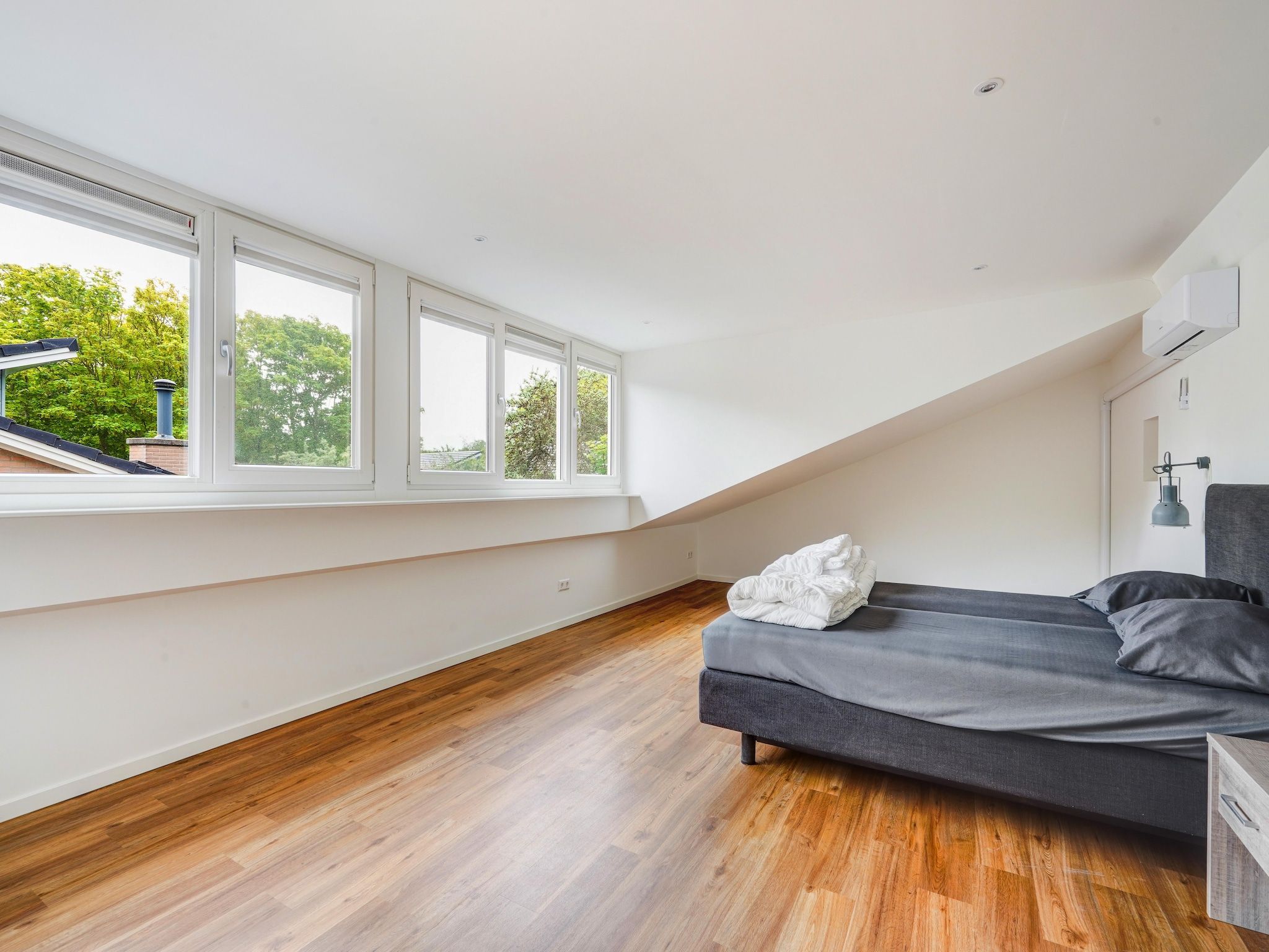 Een slaapkamer van kijkduinpark home in Den Haag