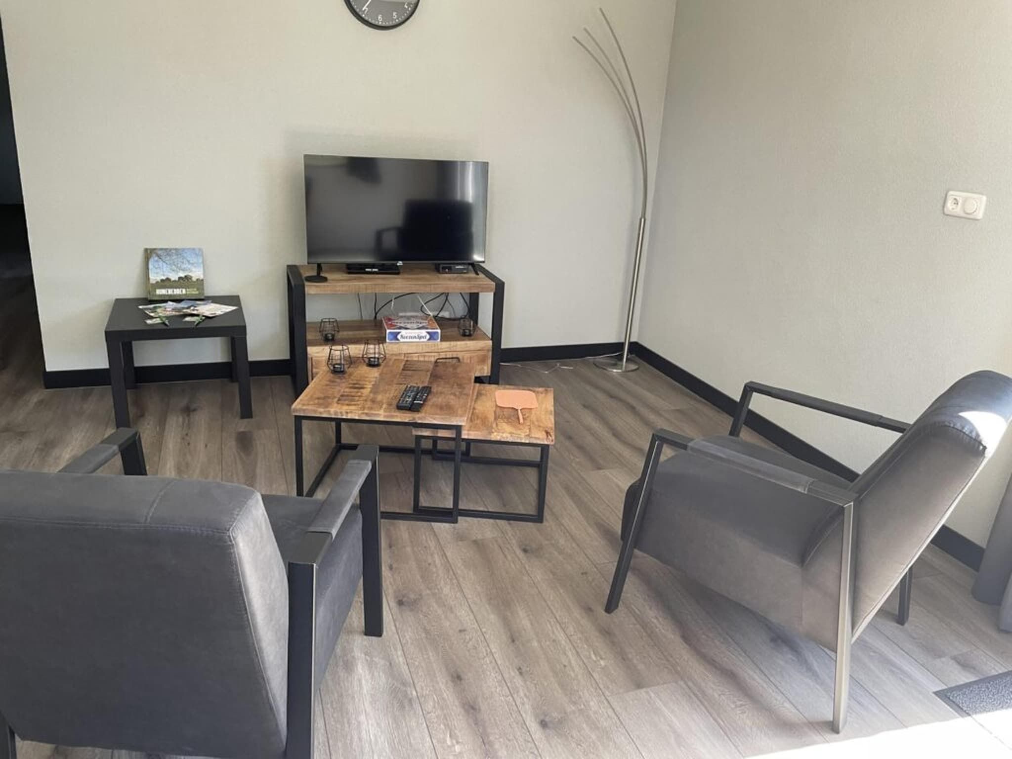 De woonkamer van De Bats in De Kiel