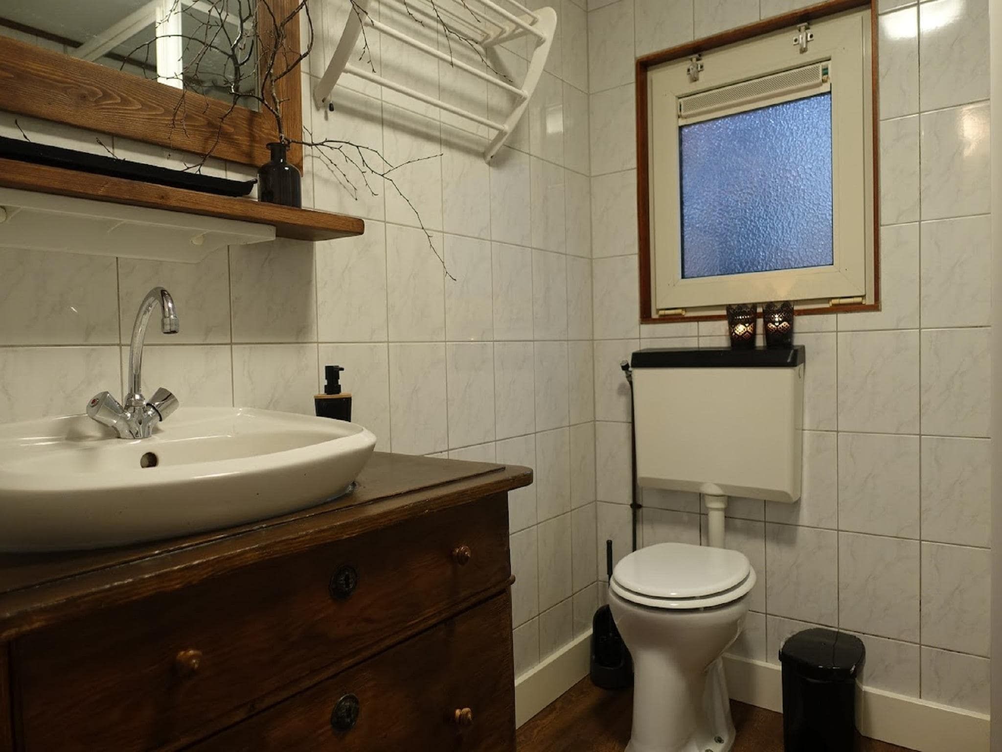 De badkamer van Vechtdalchalet de Eik in Rheezerveen