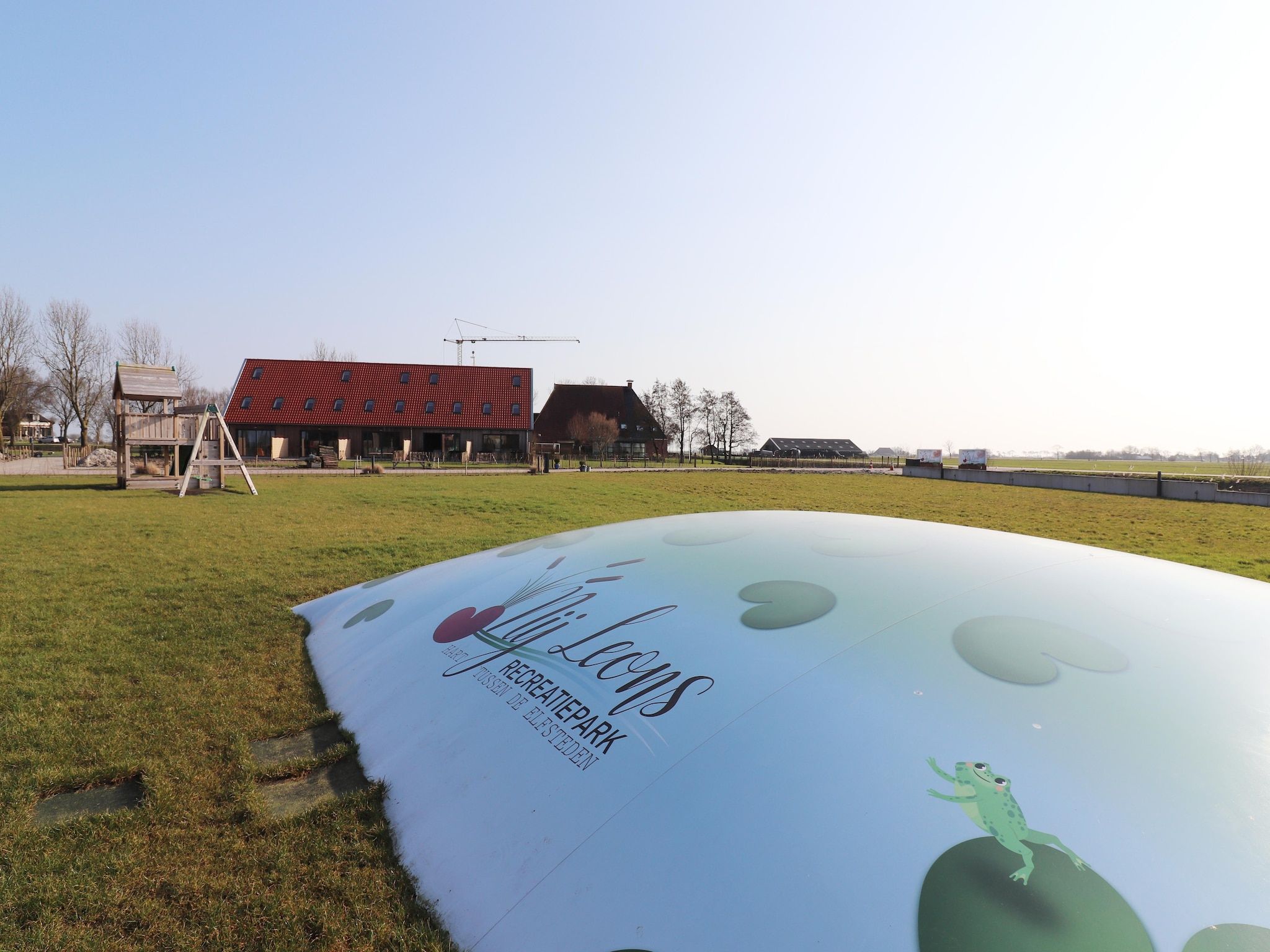 Voorzieningen bij Moderne villa op het Friese platteland in leons