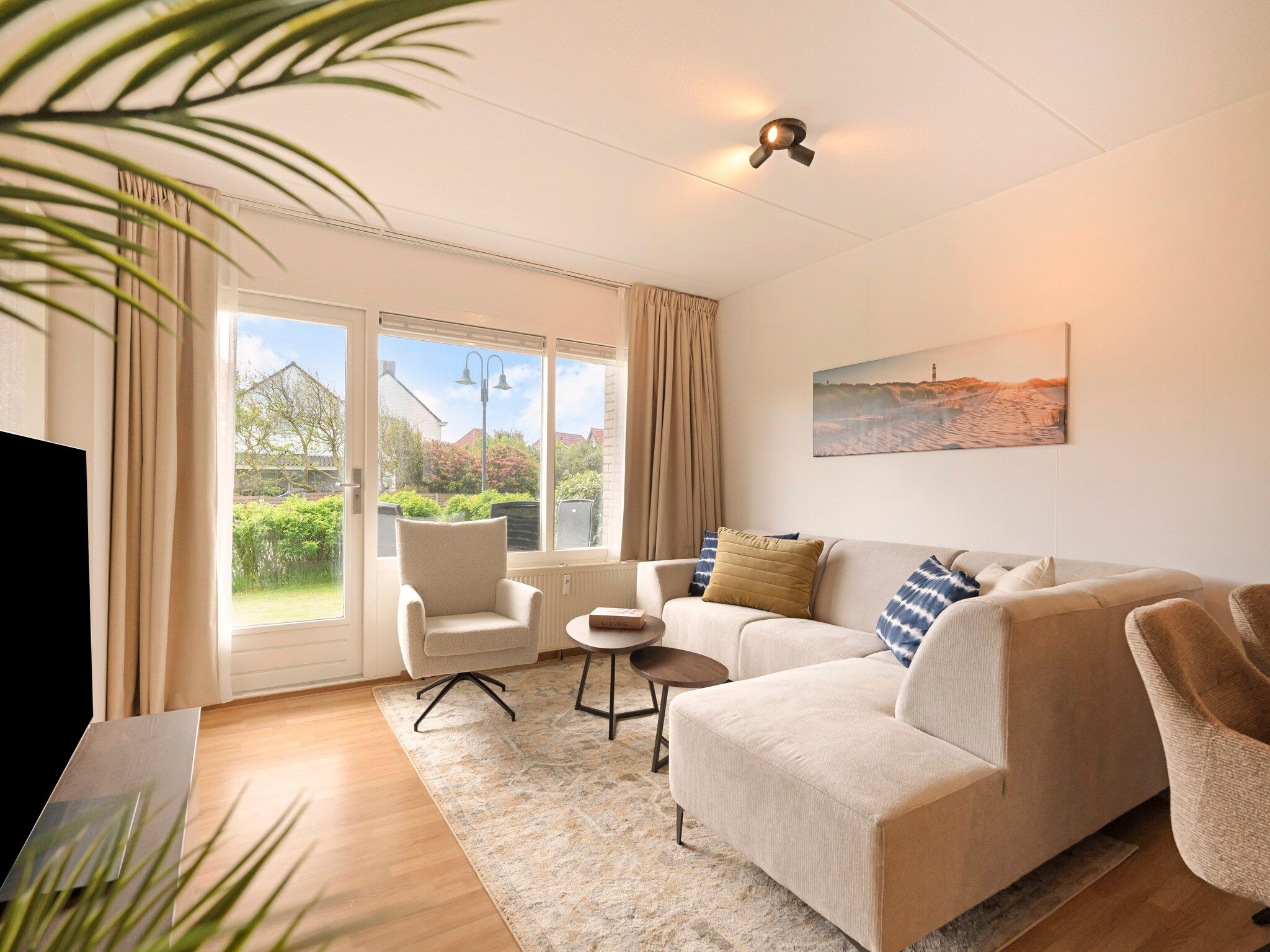 De woonkamer van Beach Appartement 13 in Callantsoog