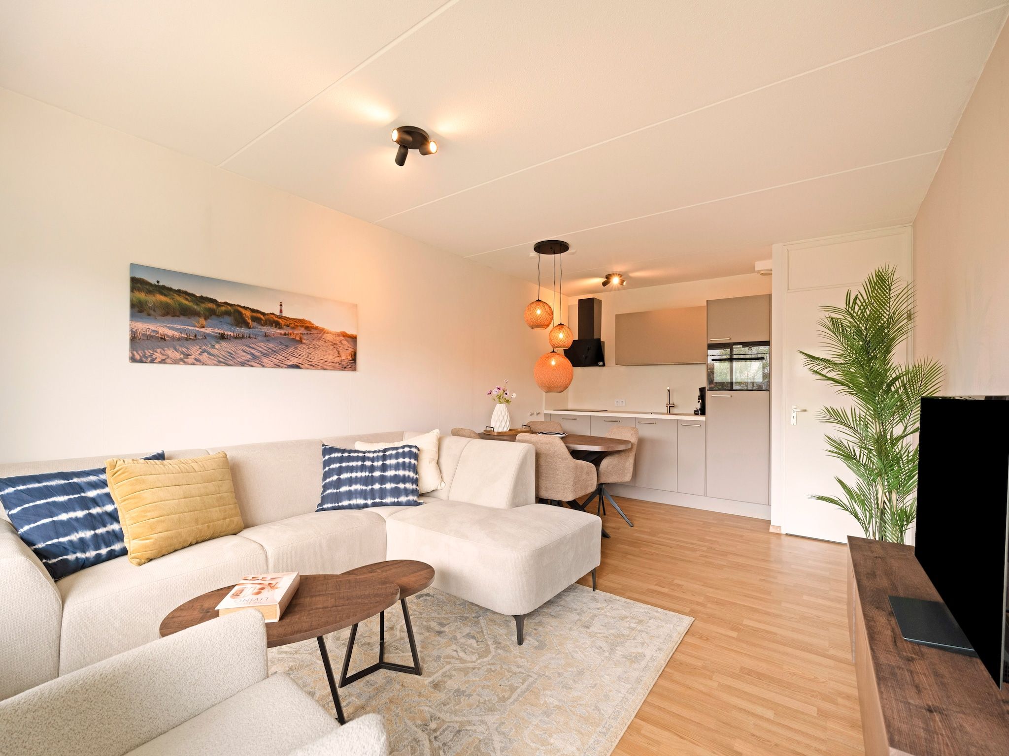 De woonkamer van Beach Appartement 13 in Callantsoog