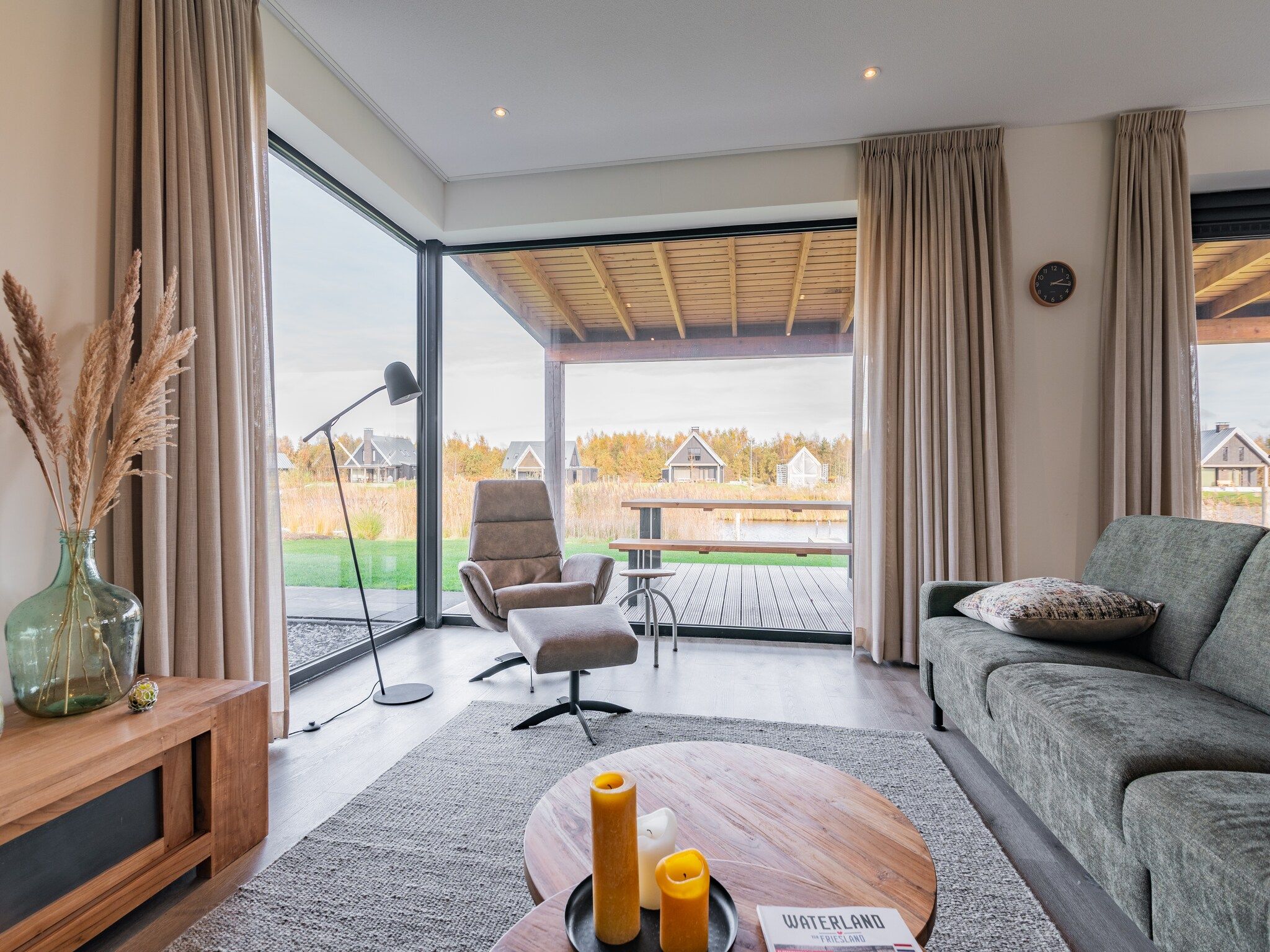De woonkamer van Meer van Eysinga in Sint Nicolaasga