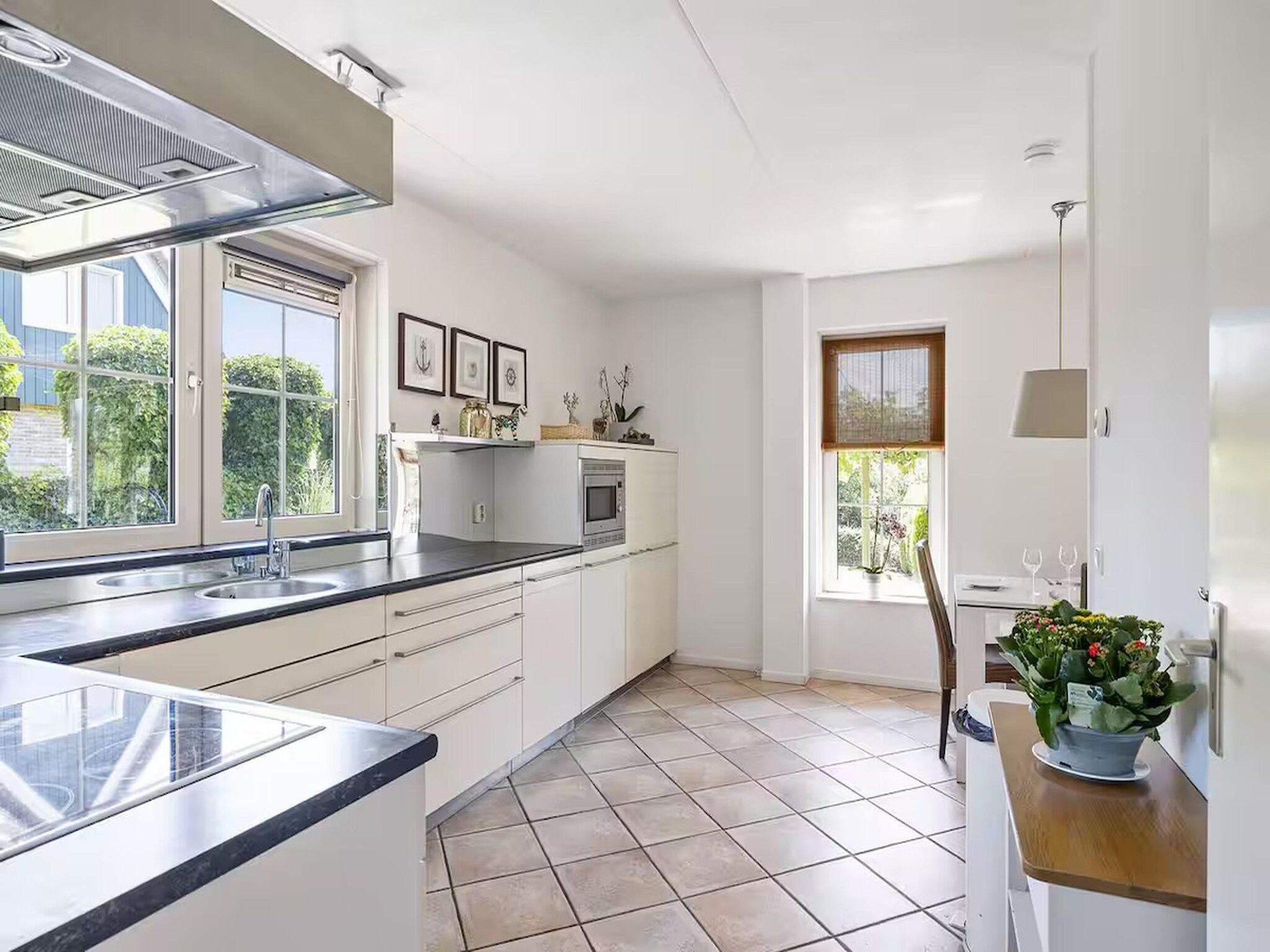 De keuken van Villa in Makkum in Makkum