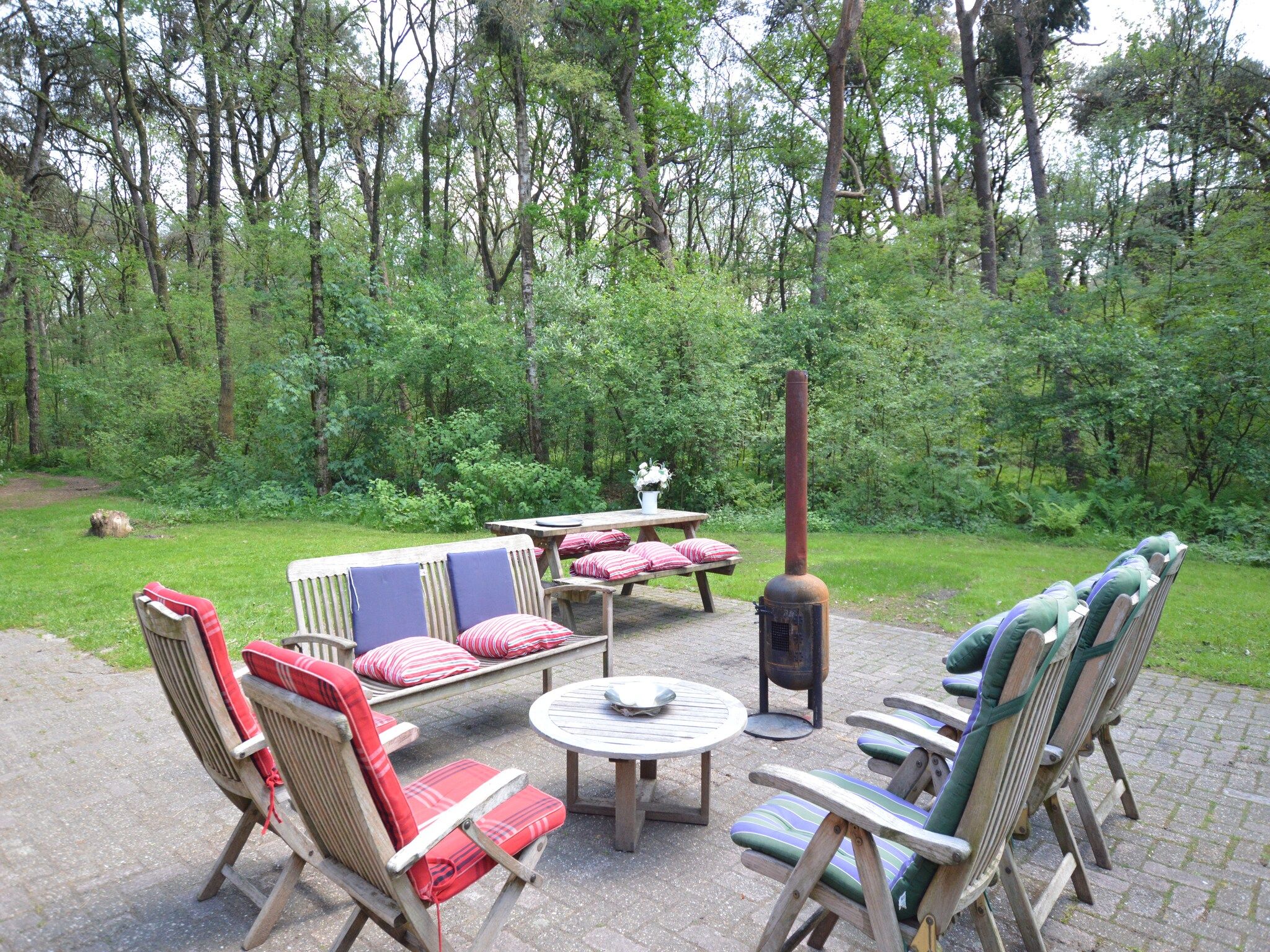 Het terras van De Wildenberg in Zuidwolde