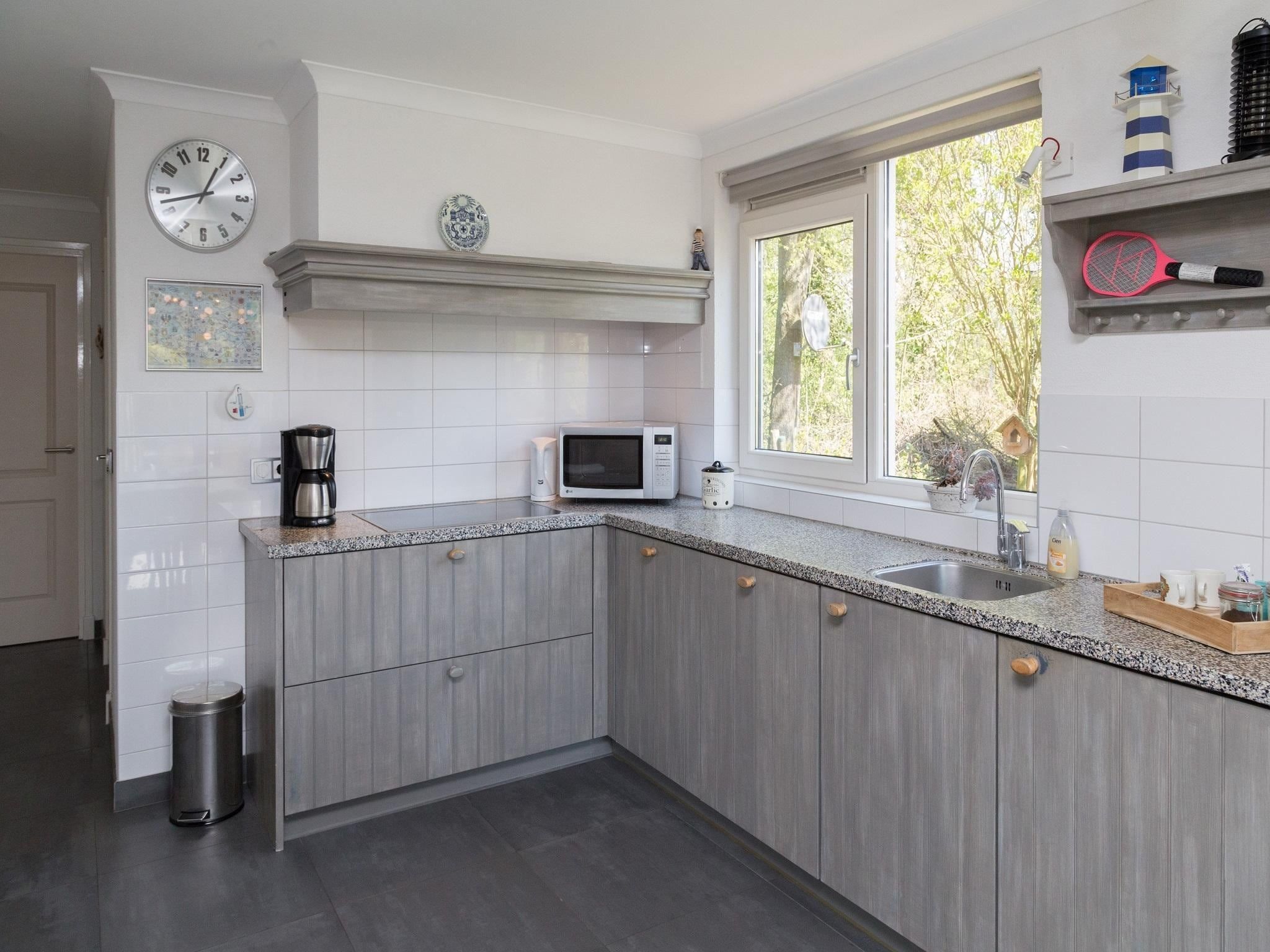 De keuken van 2 fijne Zeeuwse huisjes in Baarland