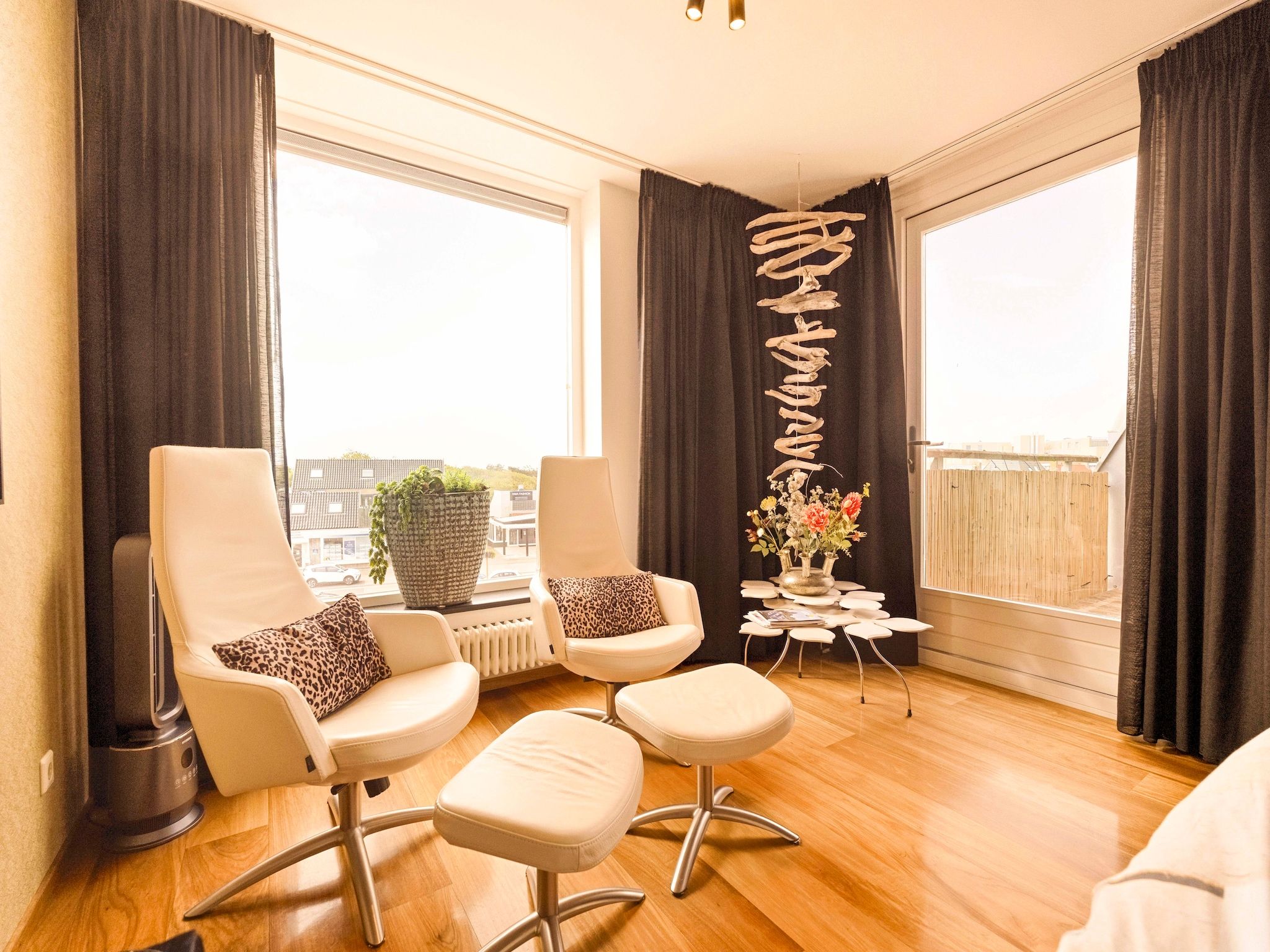 De woonkamer van Suite "At the Beach" 23D in Callantsoog