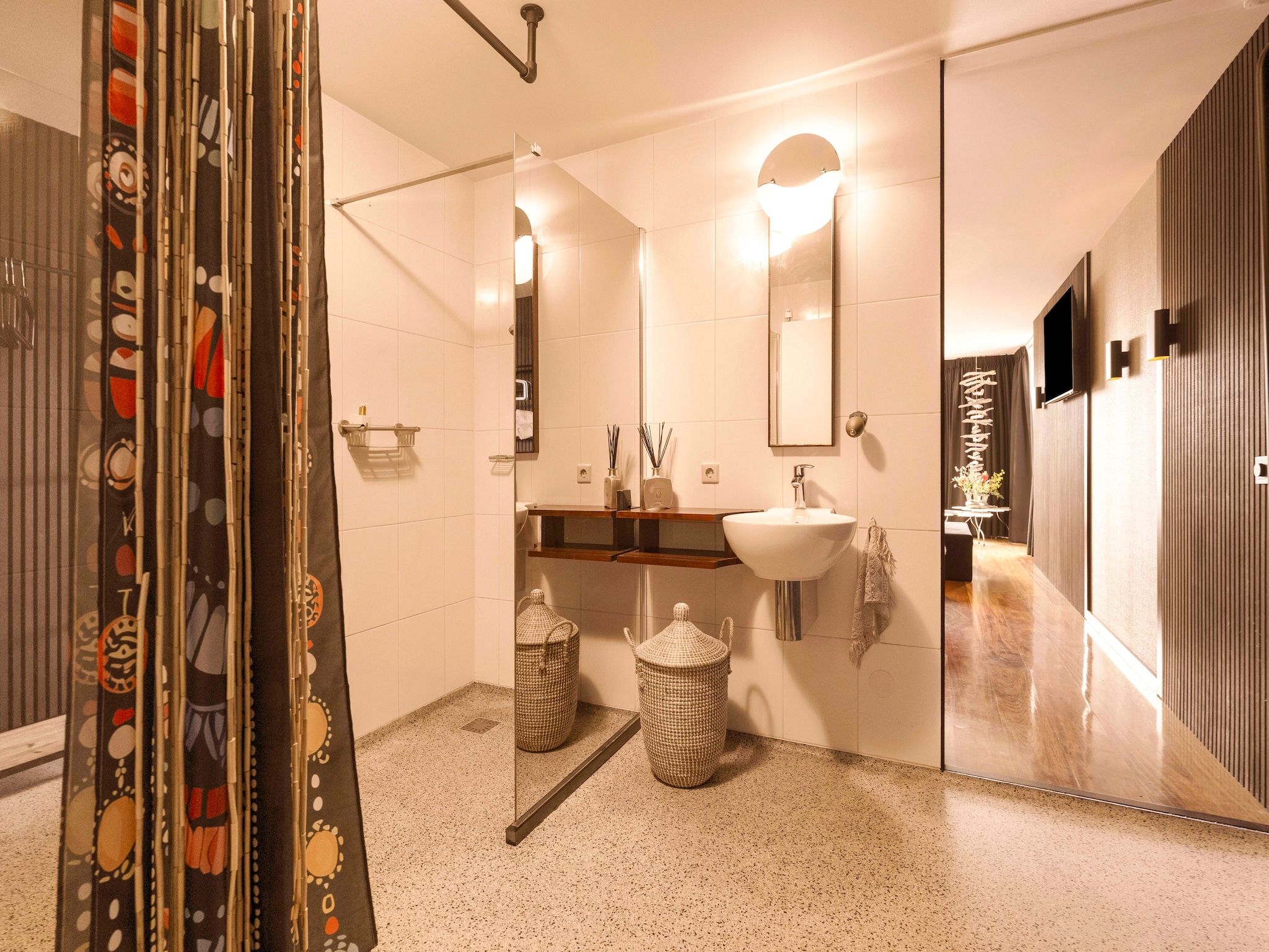 De badkamer van Suite "At the Beach" 23D in Callantsoog