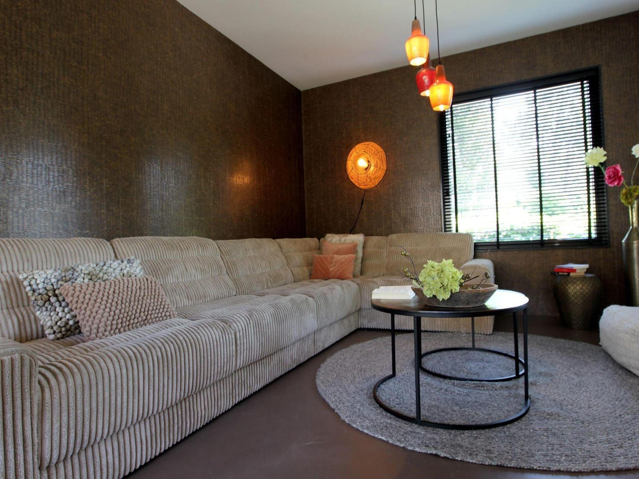 De woonkamer van 8-14 person group accommodation in Schoorl