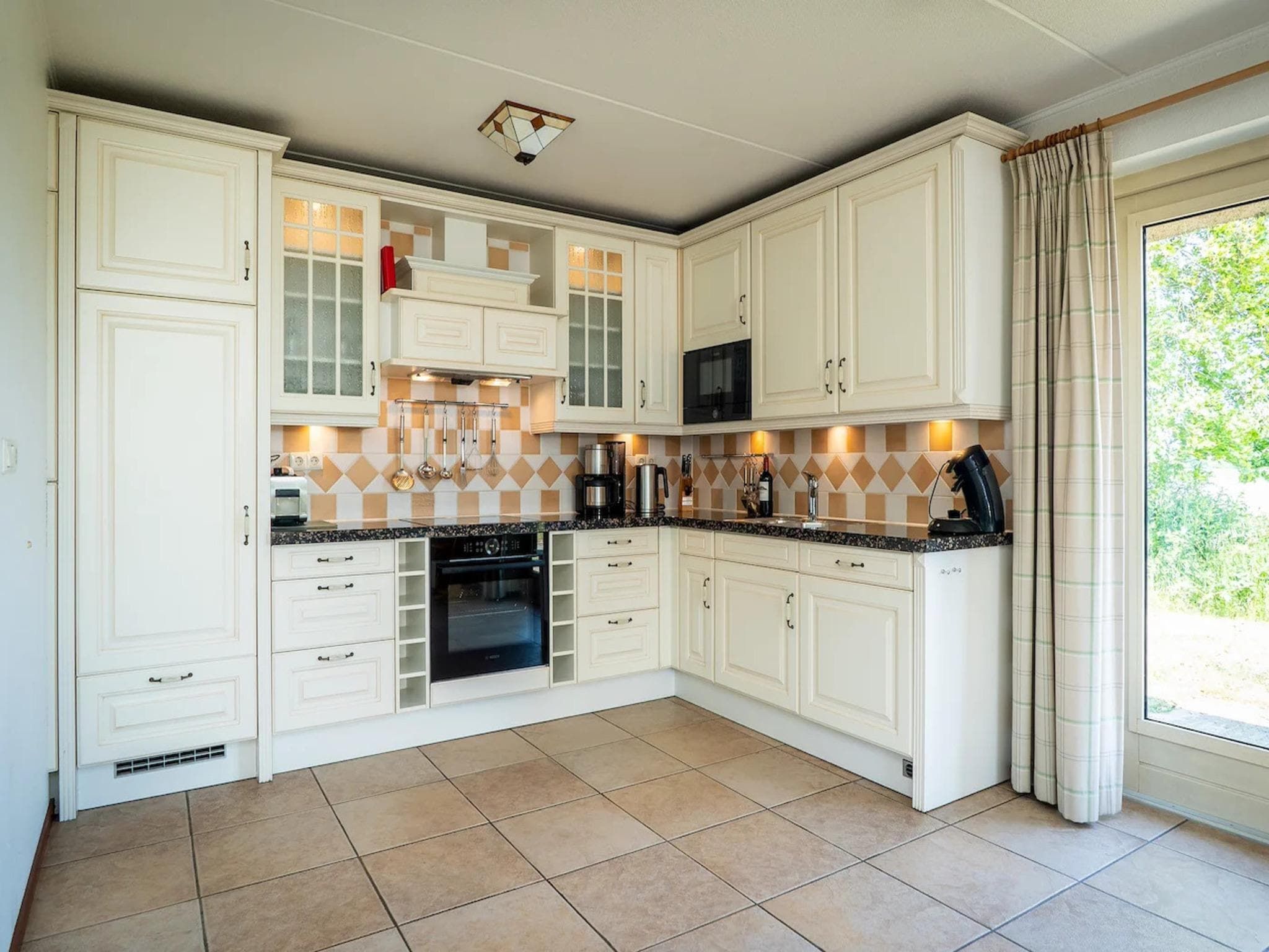 De keuken van Villas 202 and 208 in De Koog