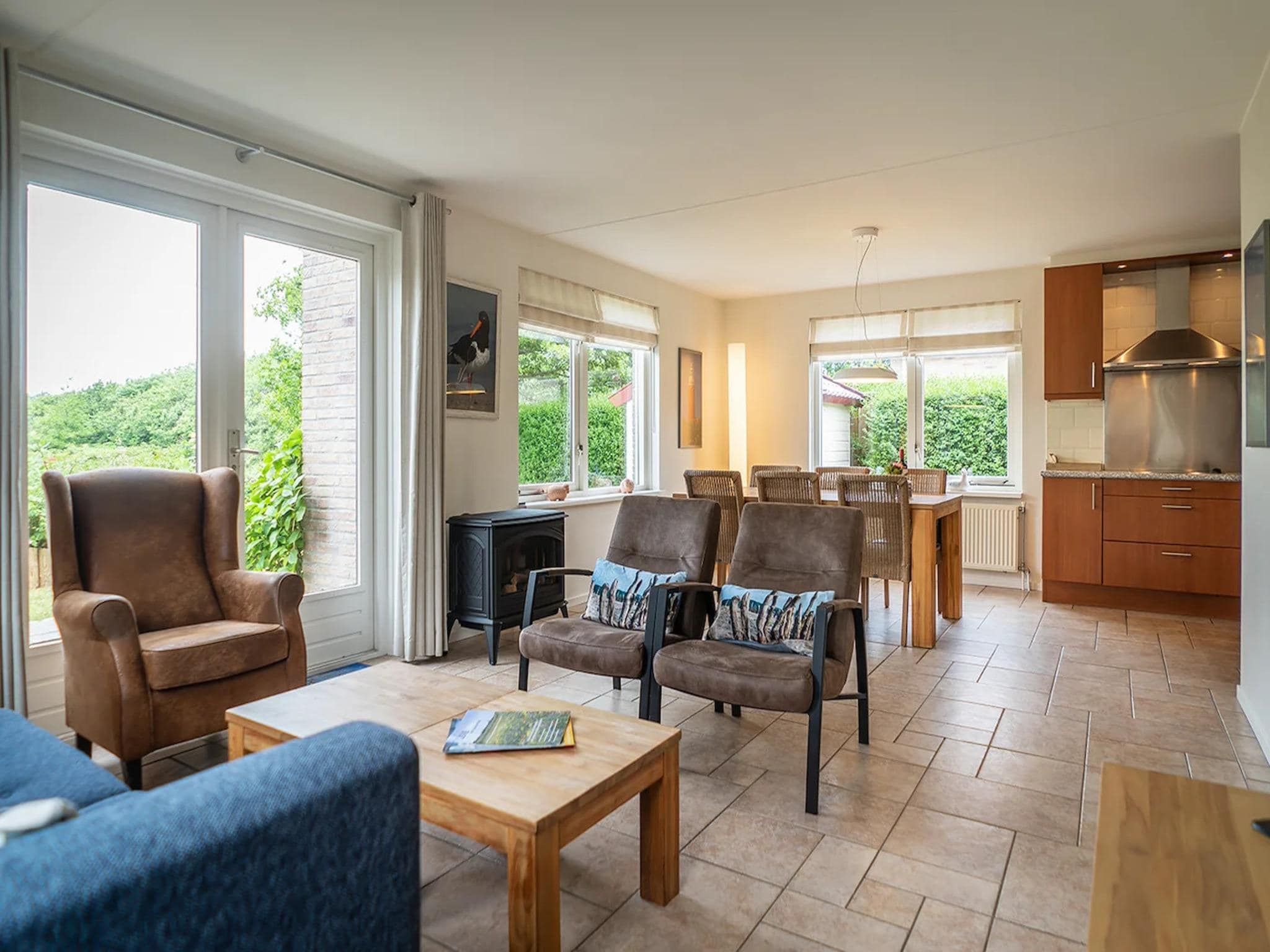 De woonkamer van 6-person luxury villa with 2 bathrooms on Texel in De Koog
