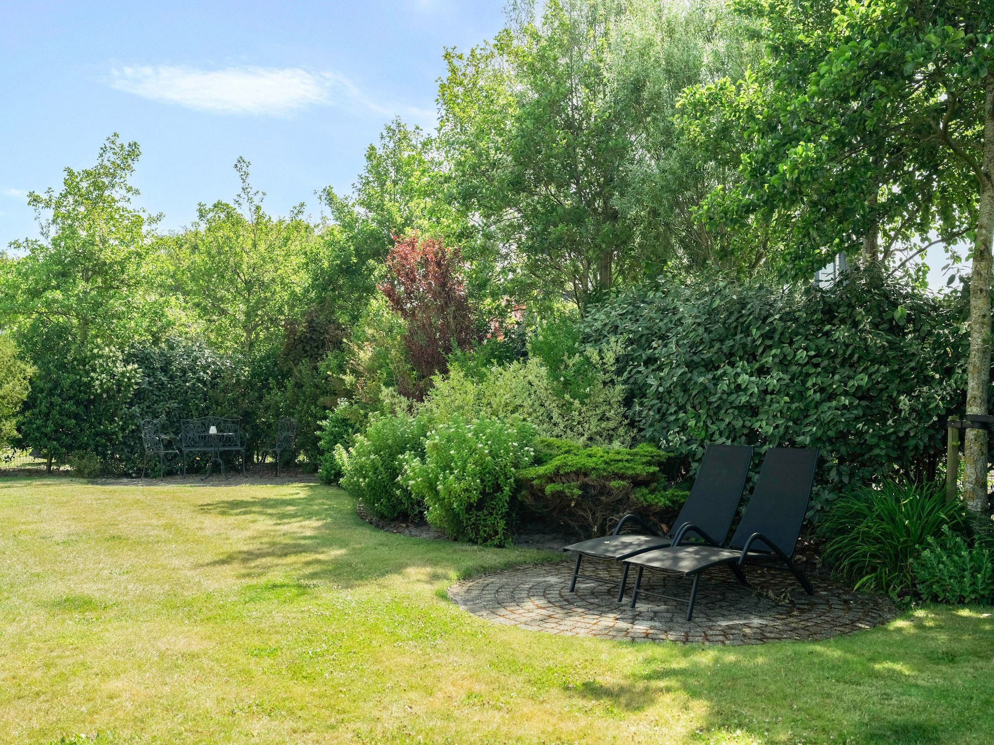 De tuin van De Buitenplaats 150 in Callantsoog