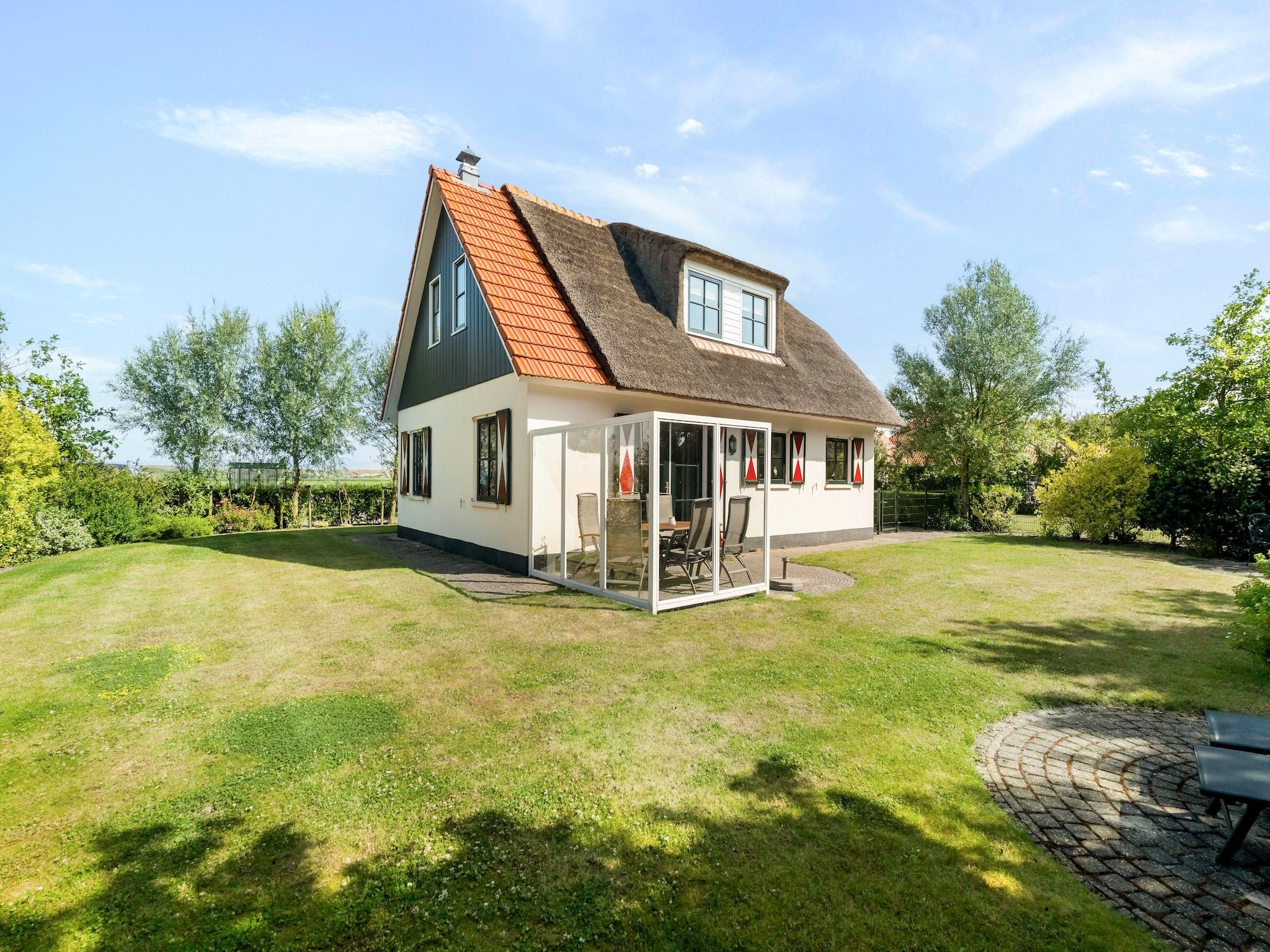 De buitenkant van De Buitenplaats 150 in Callantsoog