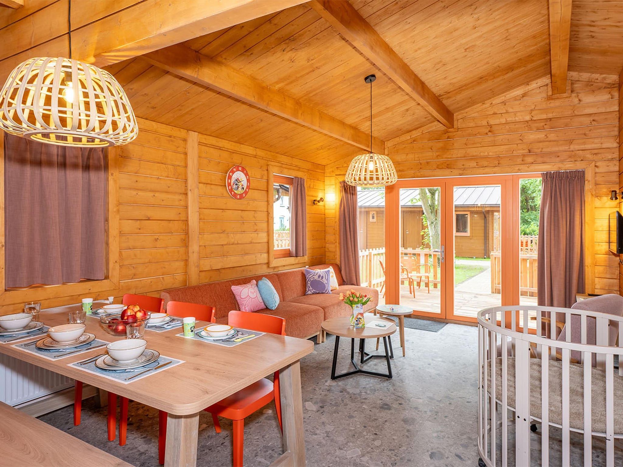 De eetkamer van Woezel & Pip Babylodge 6p in Hoogerheide