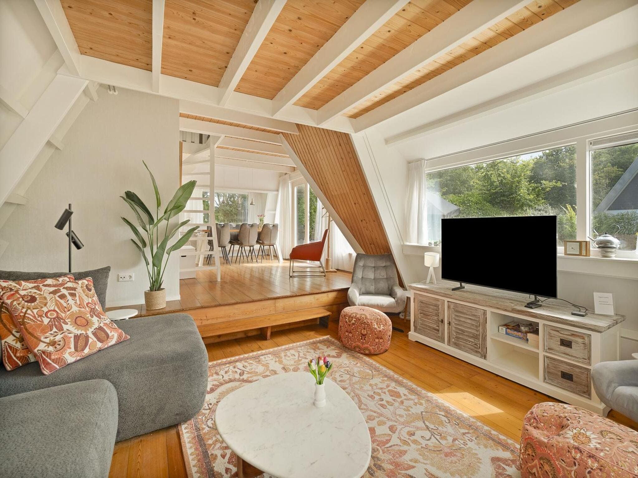 De woonkamer van Sandepark 37 in Groote Keeten
