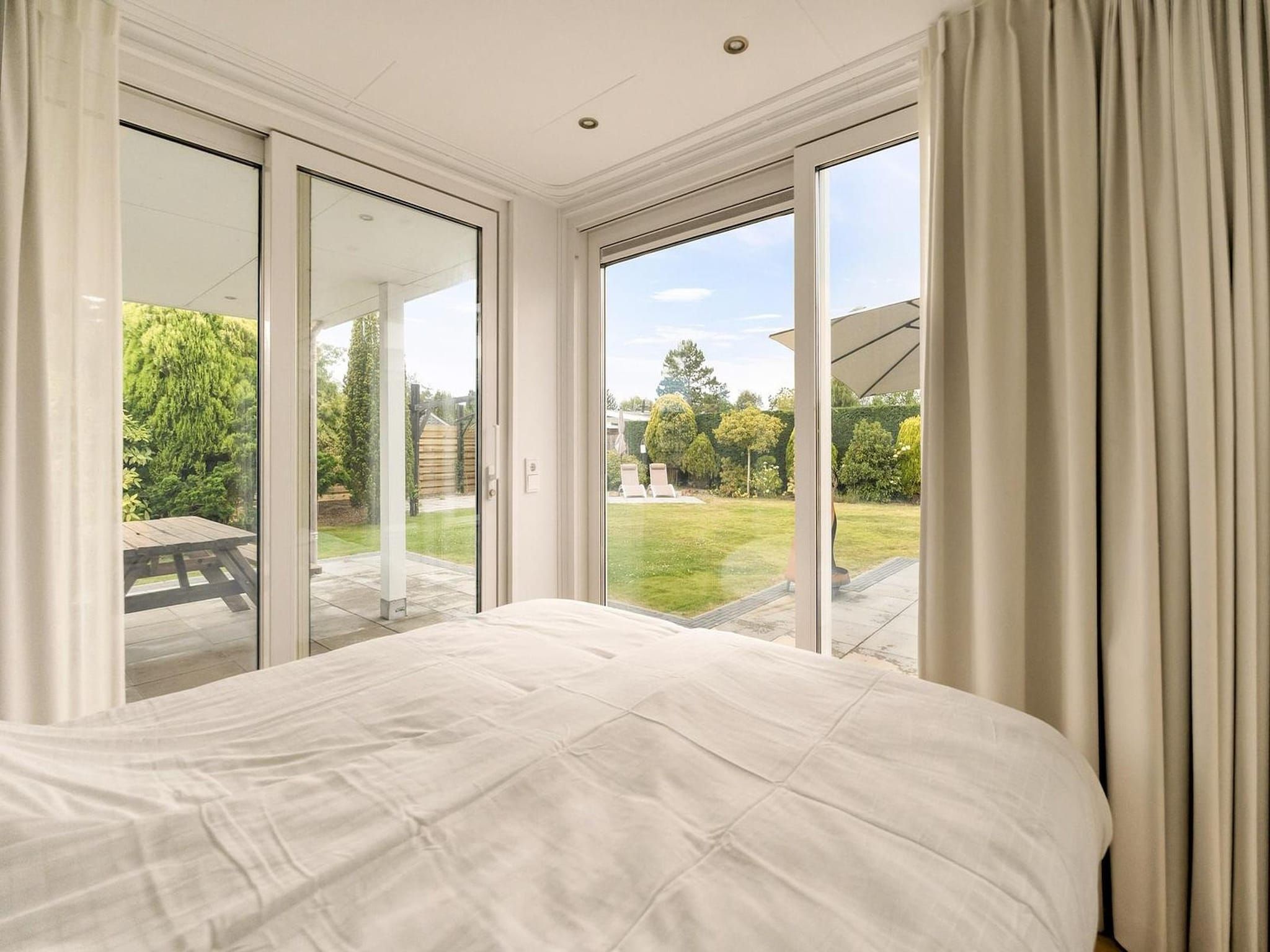 Een slaapkamer van Eureka 57 in Sint Maartensvlotbrug