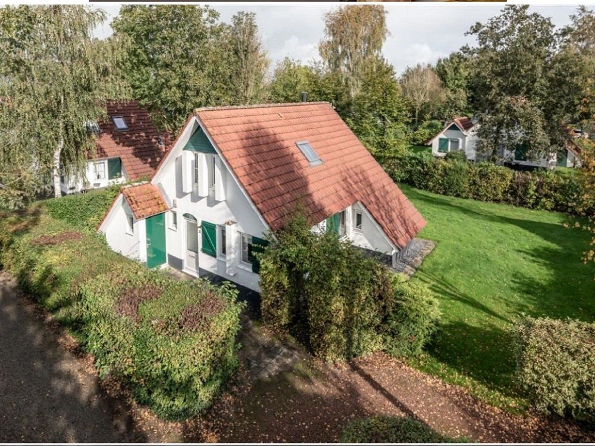 De buitenkant van Landgoed Eysinga State 2 in Sint Nicolaasga