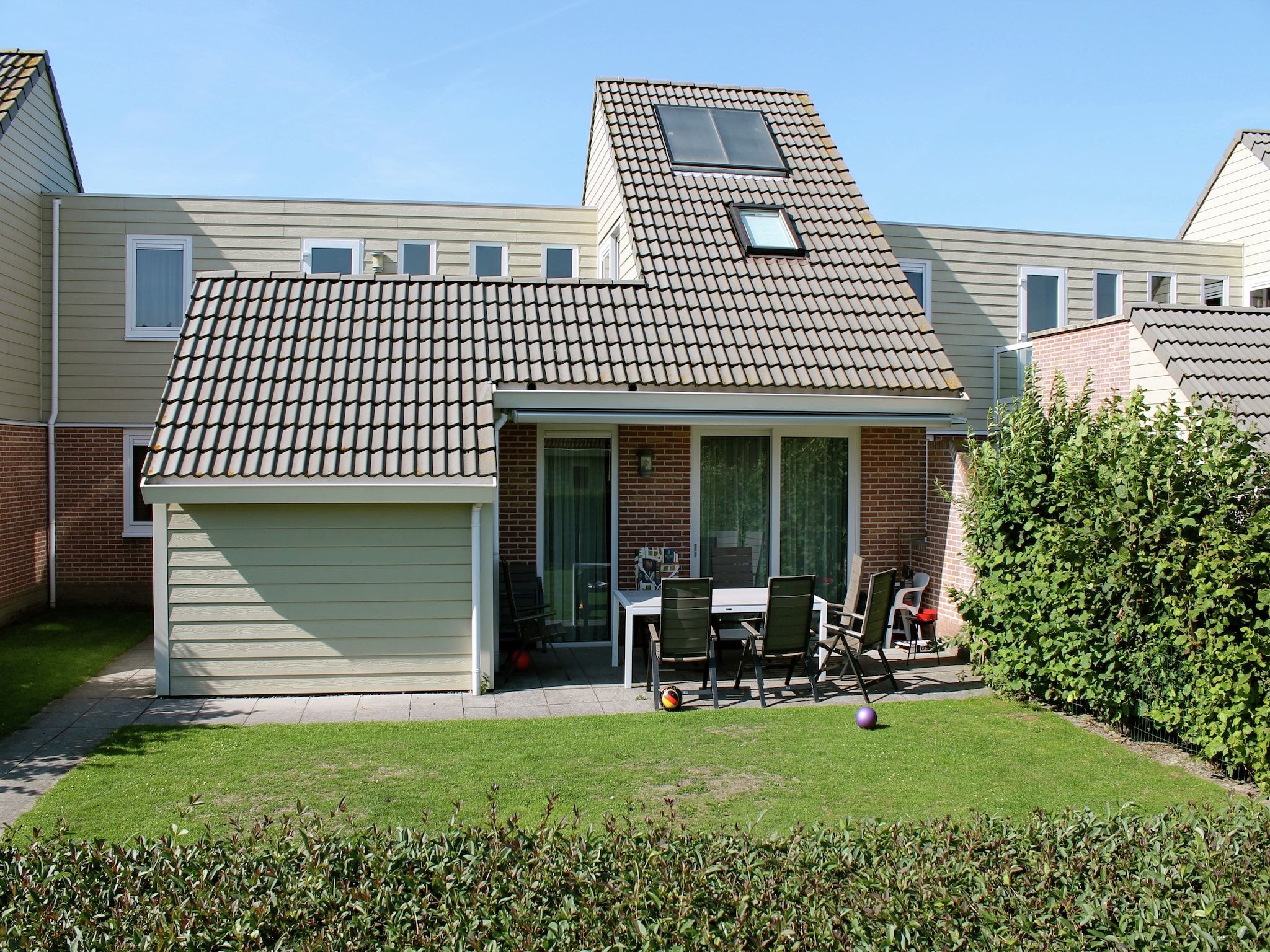 De buitenkant van Villapark de Paardekreek 6 in Kortgene