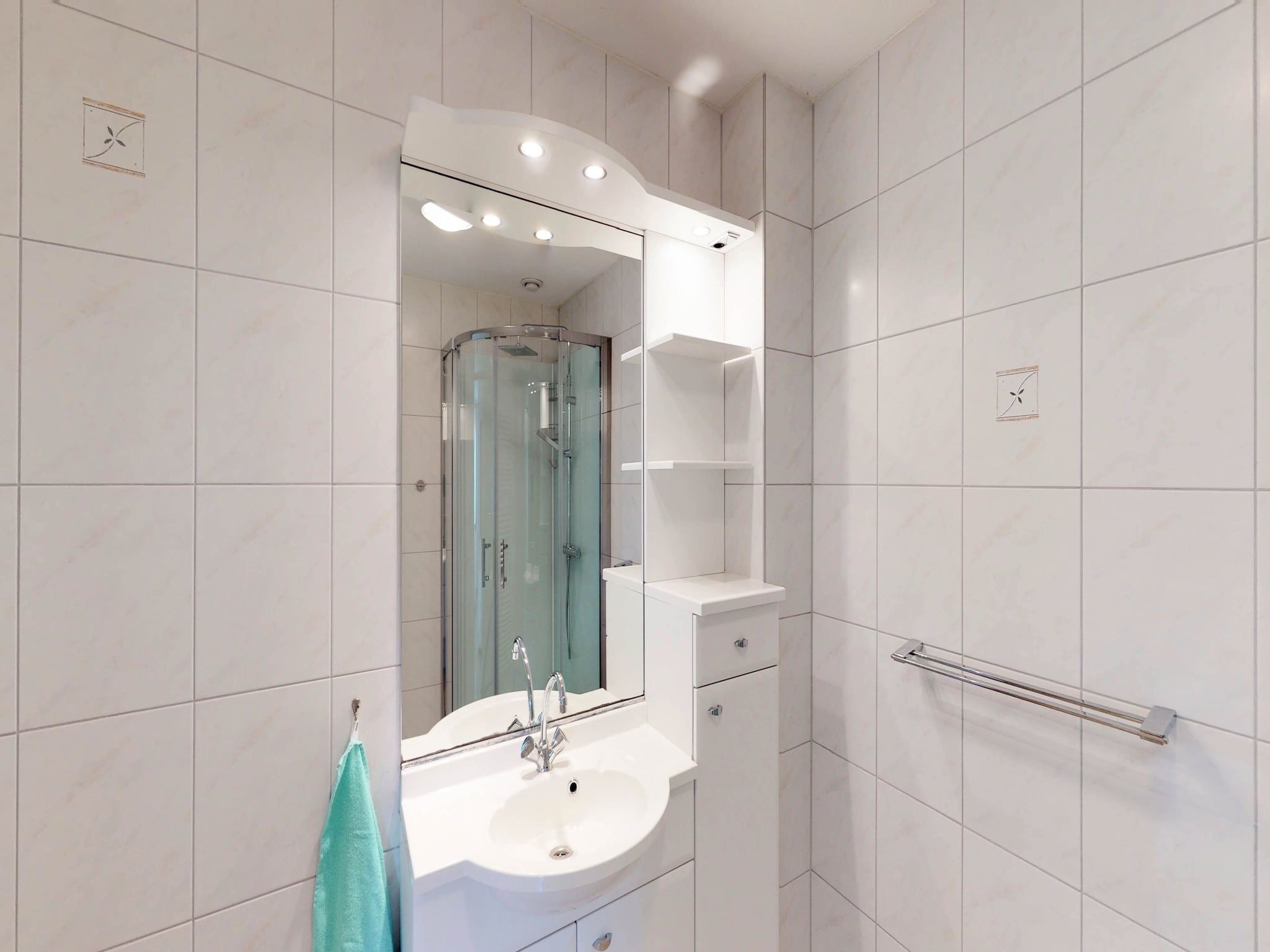 De badkamer van Villapark de Paardekreek 6 in Kortgene