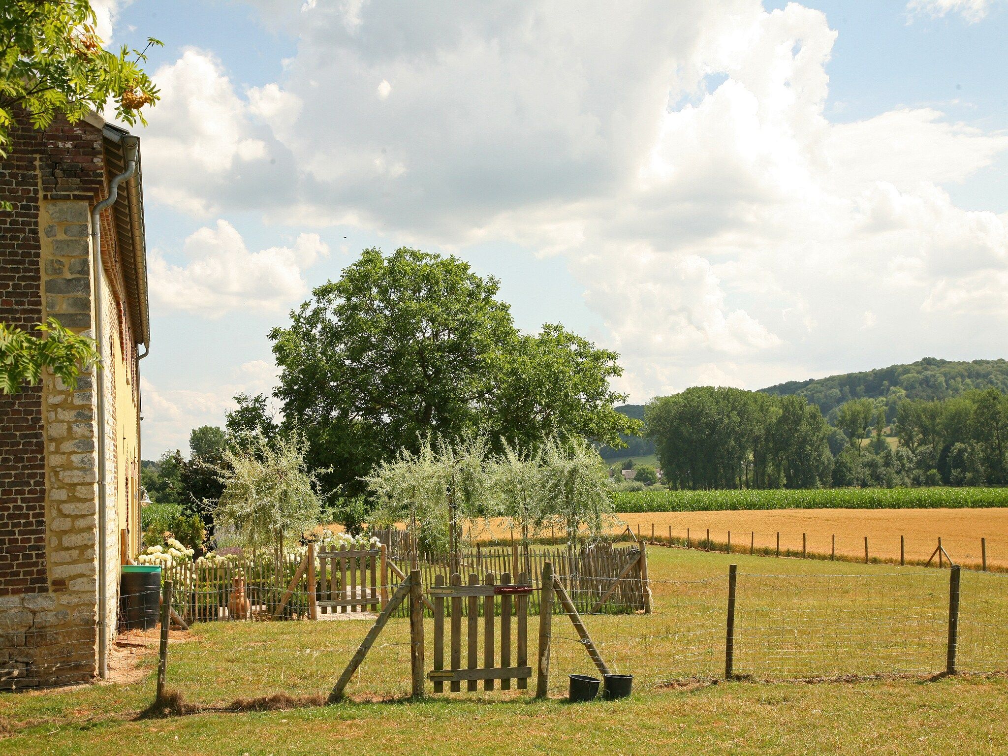 De tuin van Hoeve in gunne winkel 1 en 2 in Wijlre
