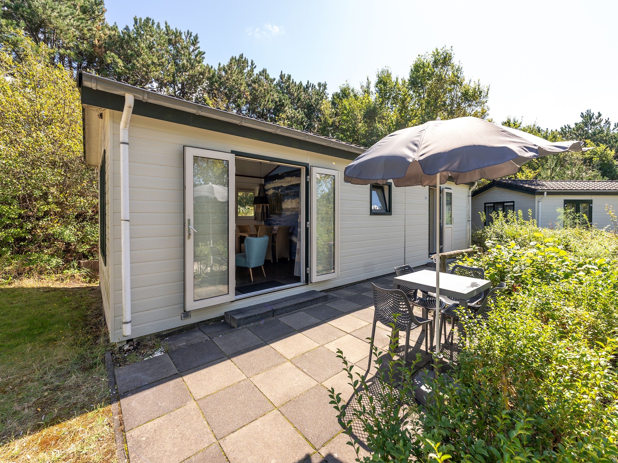 Het terras van Kustpark Egmond aan Zee 4 in Egmond aan zee